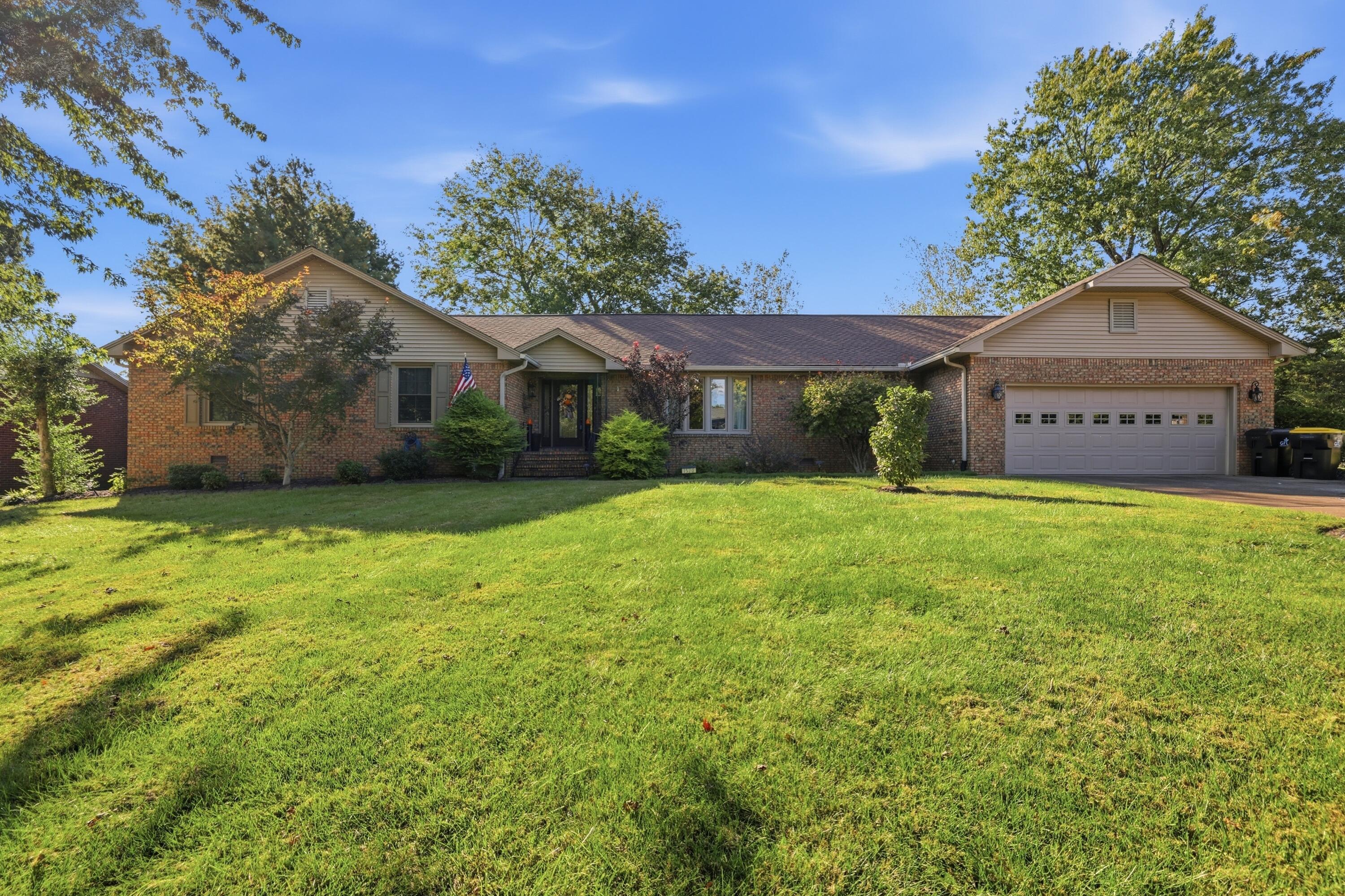 1520 London Drive