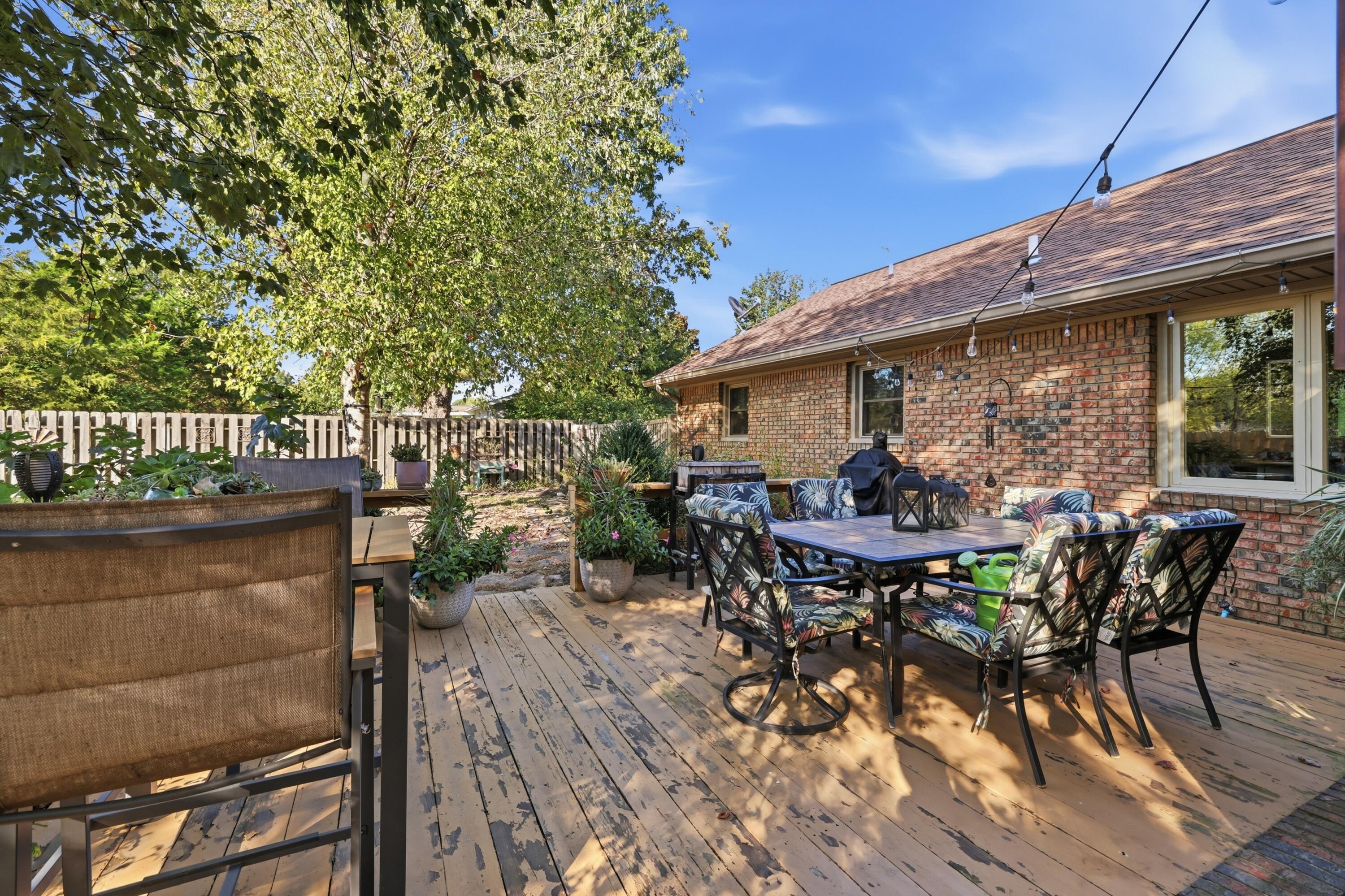 1520 London Drive