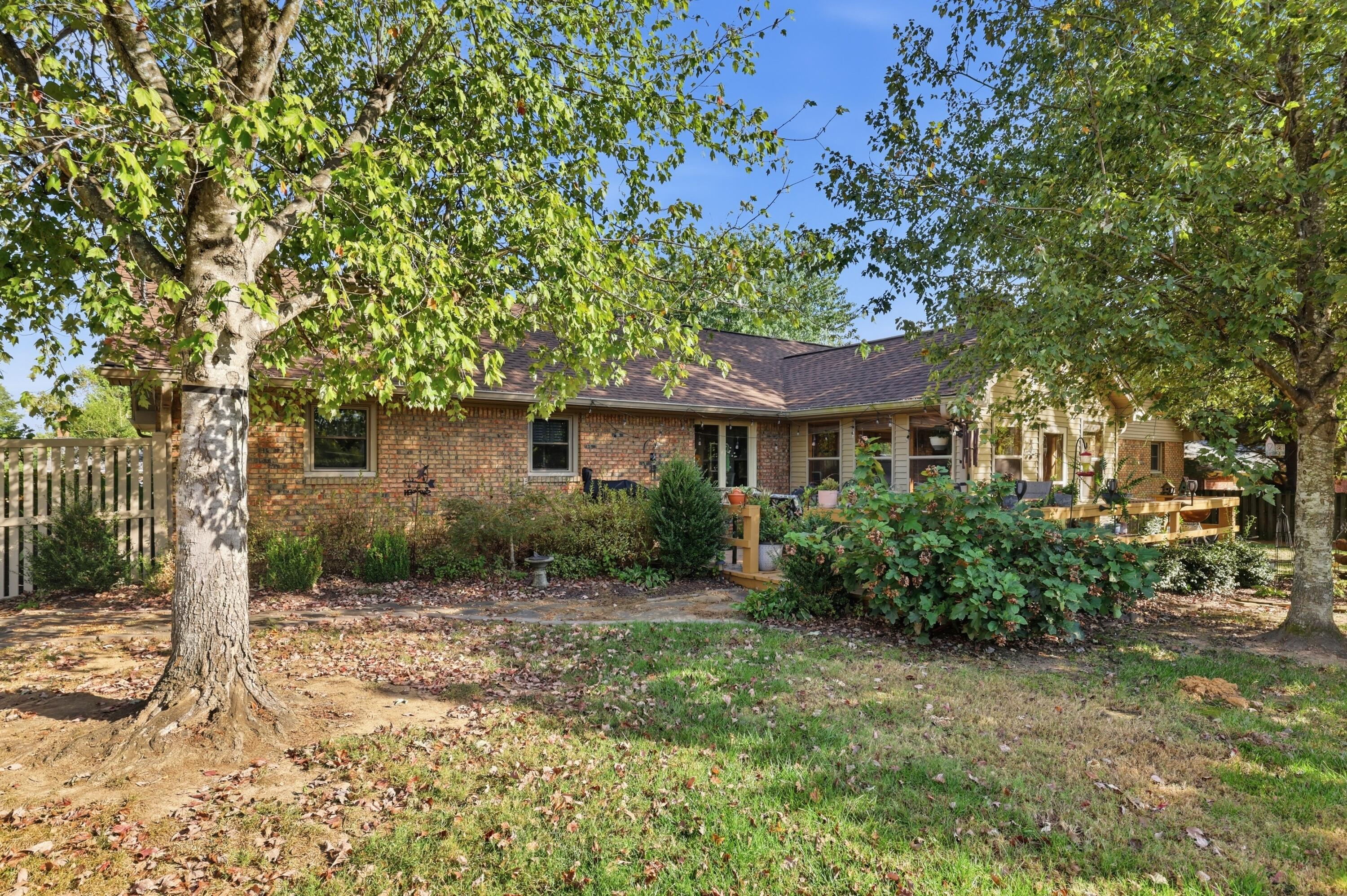 1520 London Drive