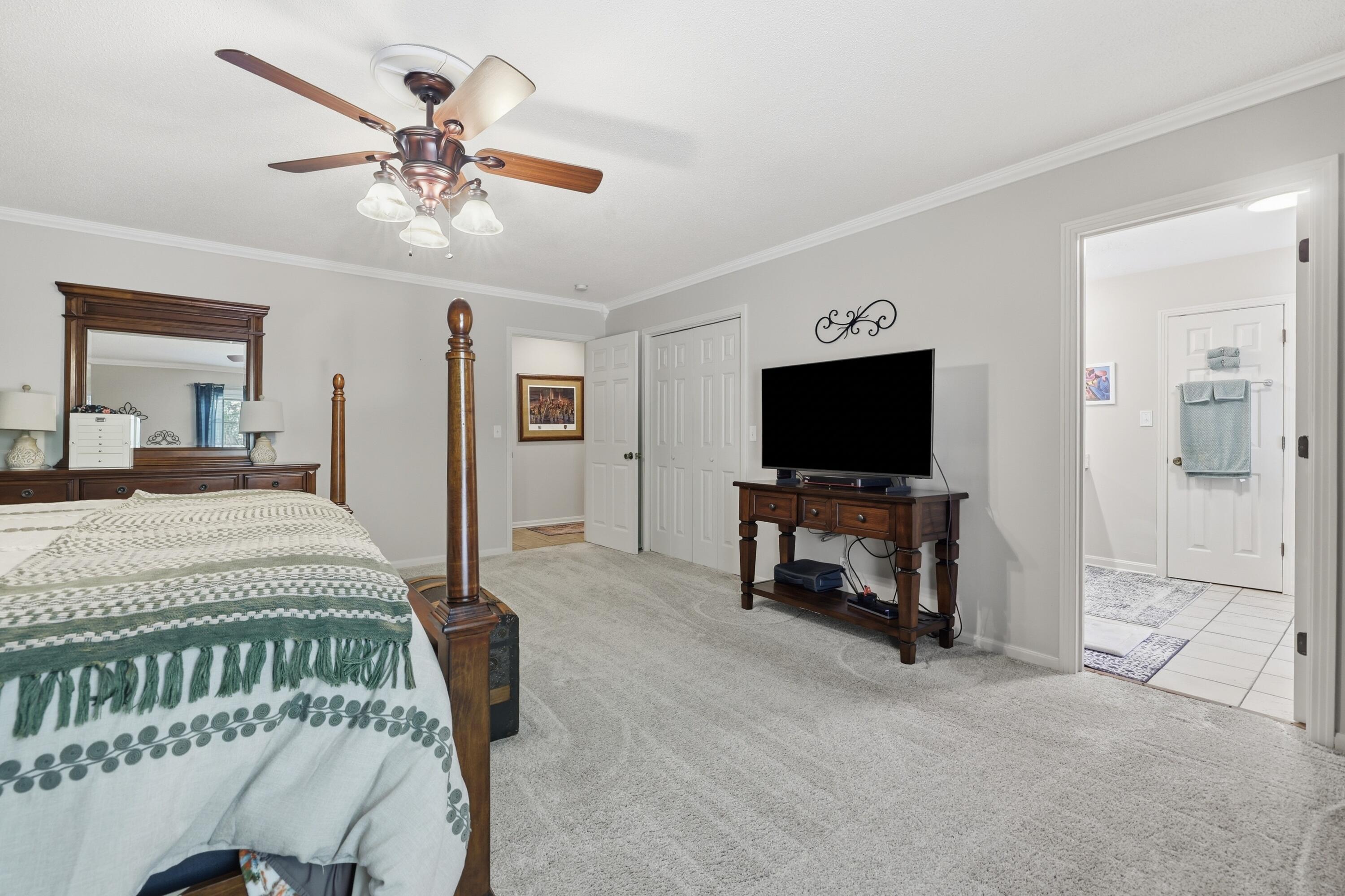 1520 London Drive