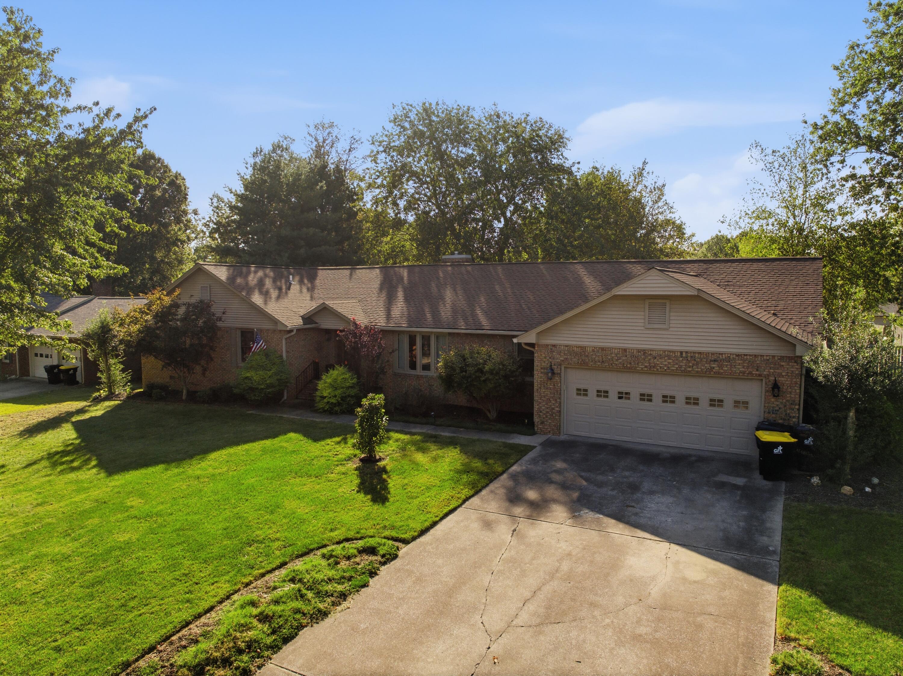 1520 London Drive