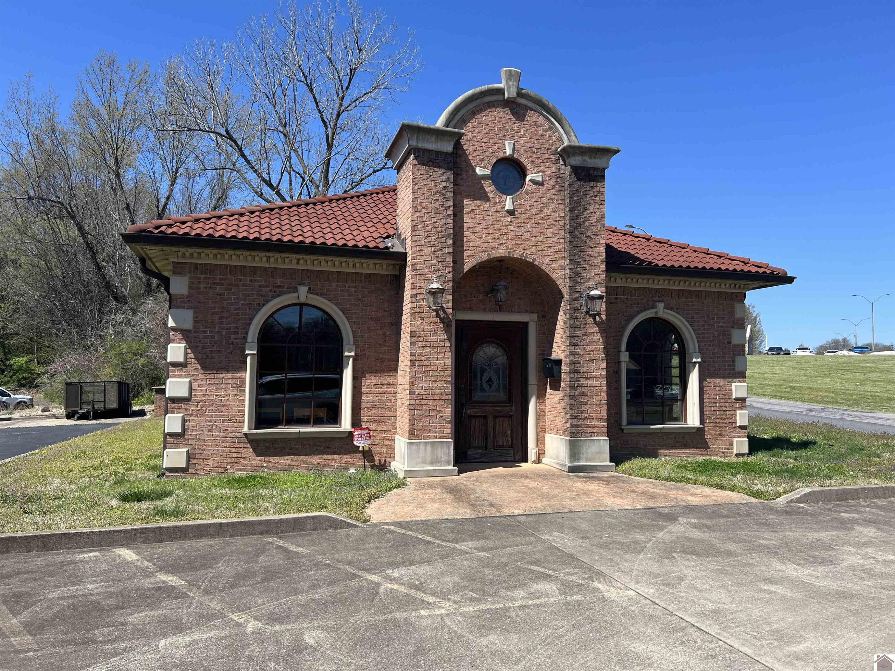 649 Lone Oak Road