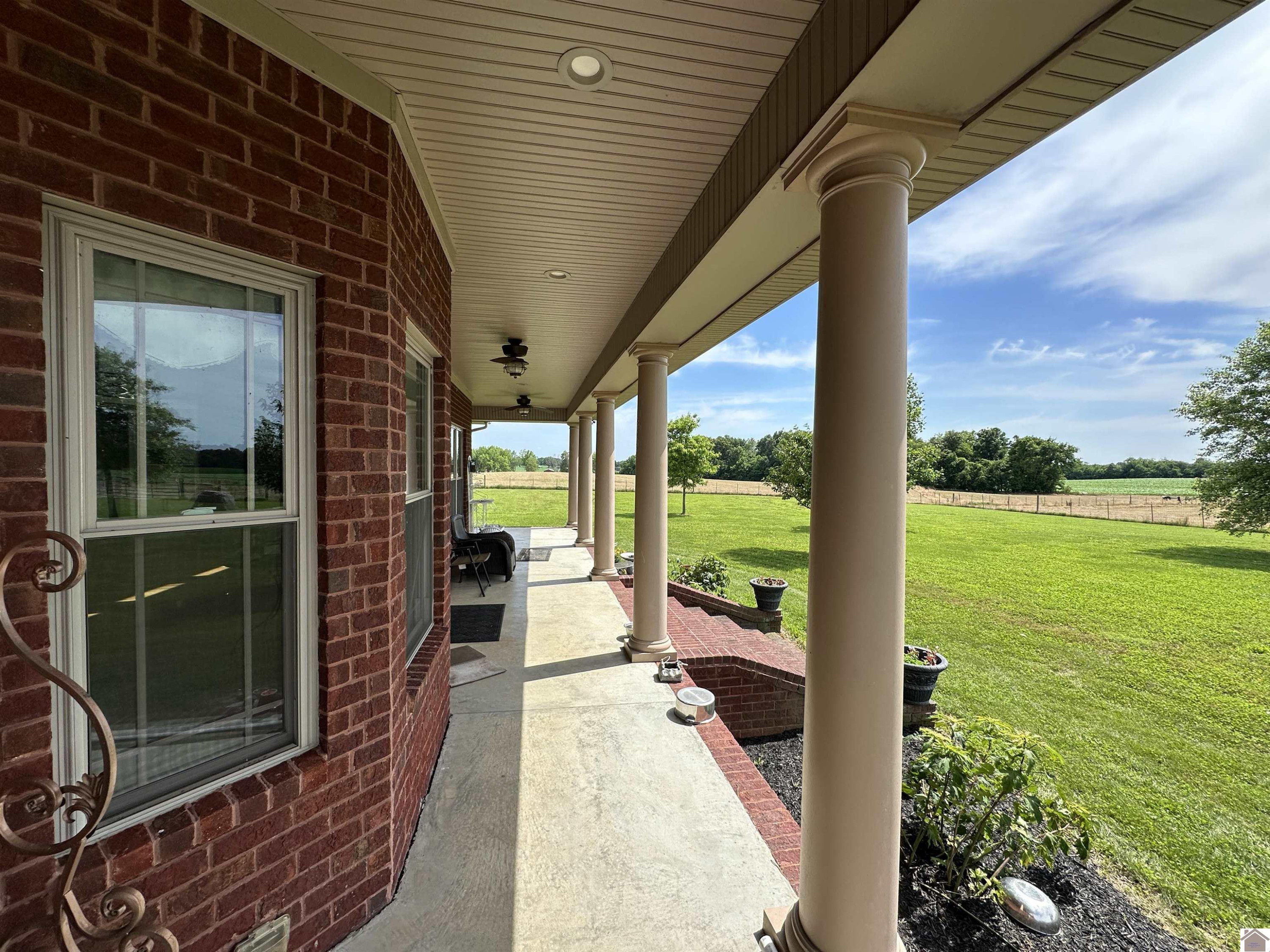 4215 Chestnut Glade Road