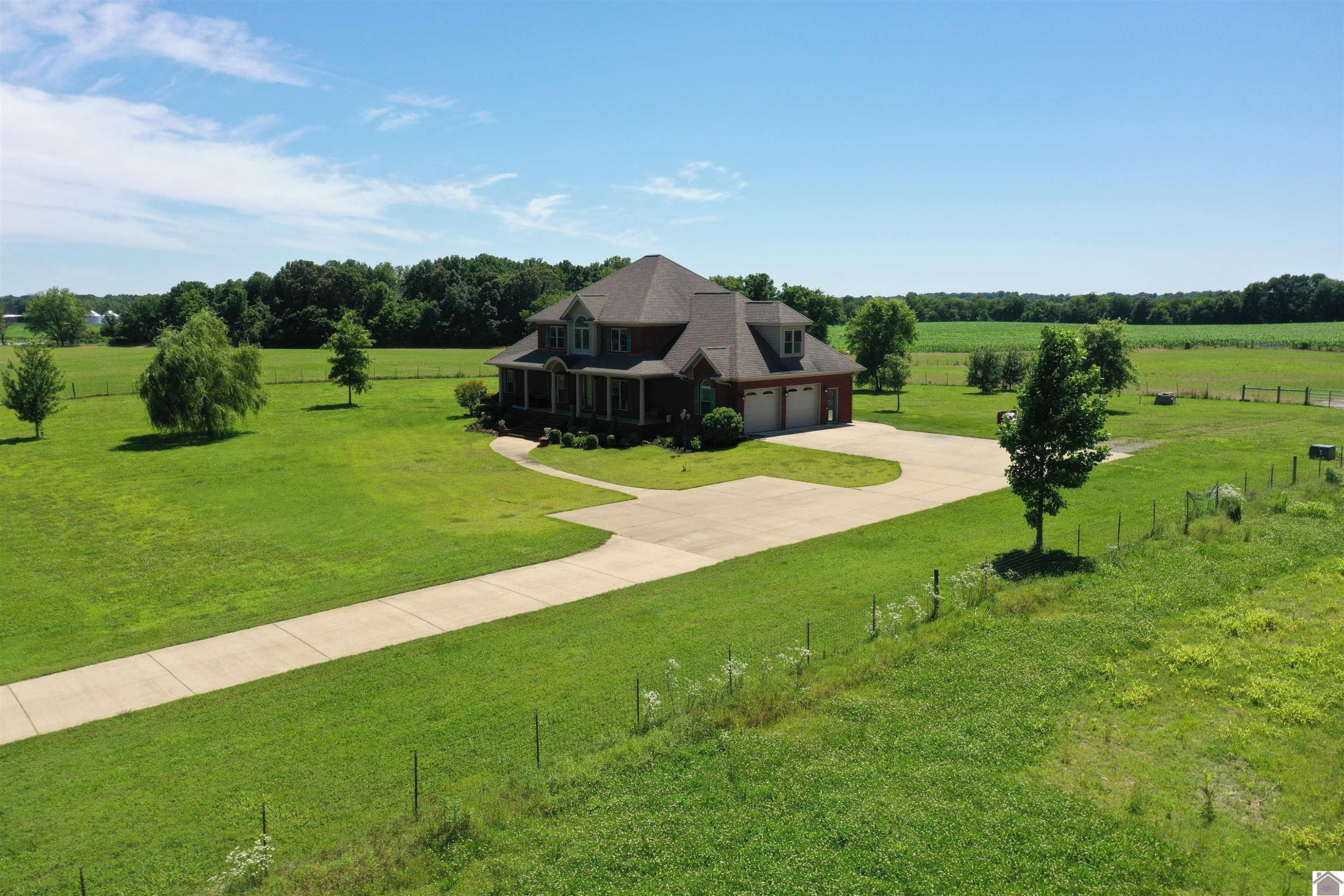 4215 Chestnut Glade Road