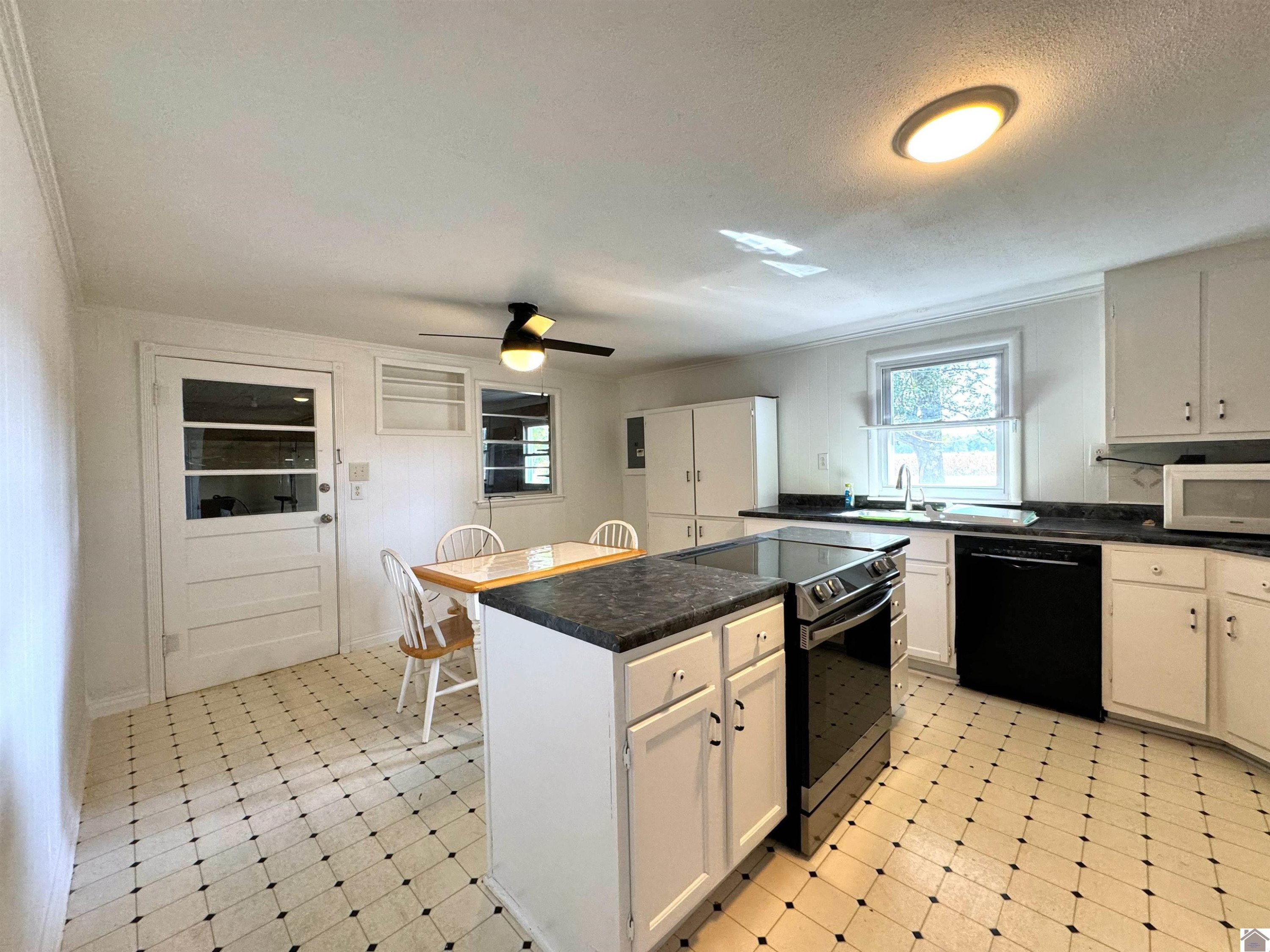 1752 State Route 121