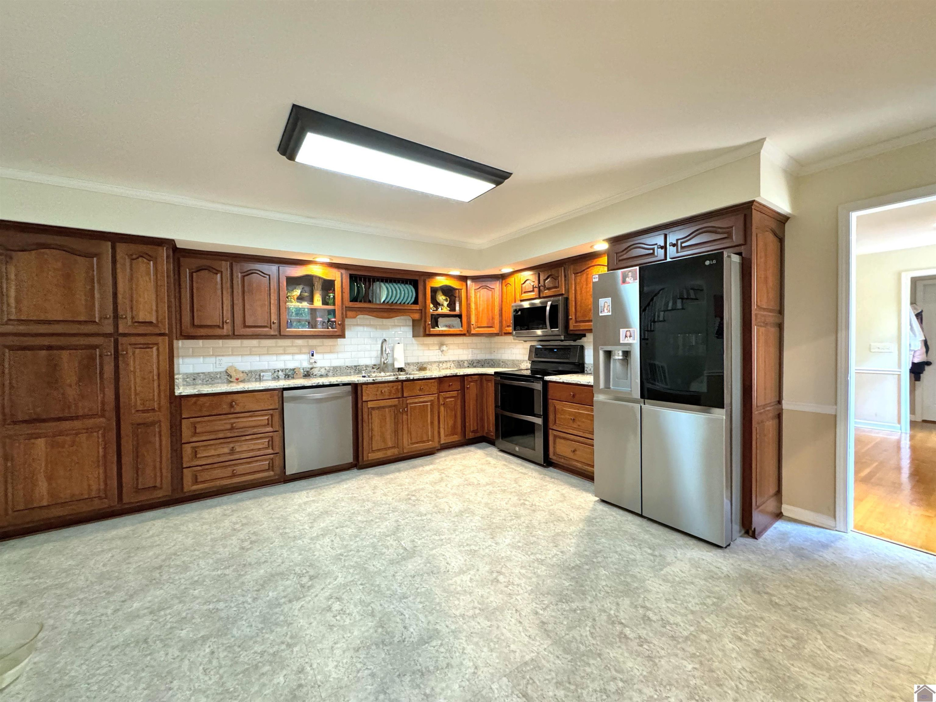 46 Streetland Drive