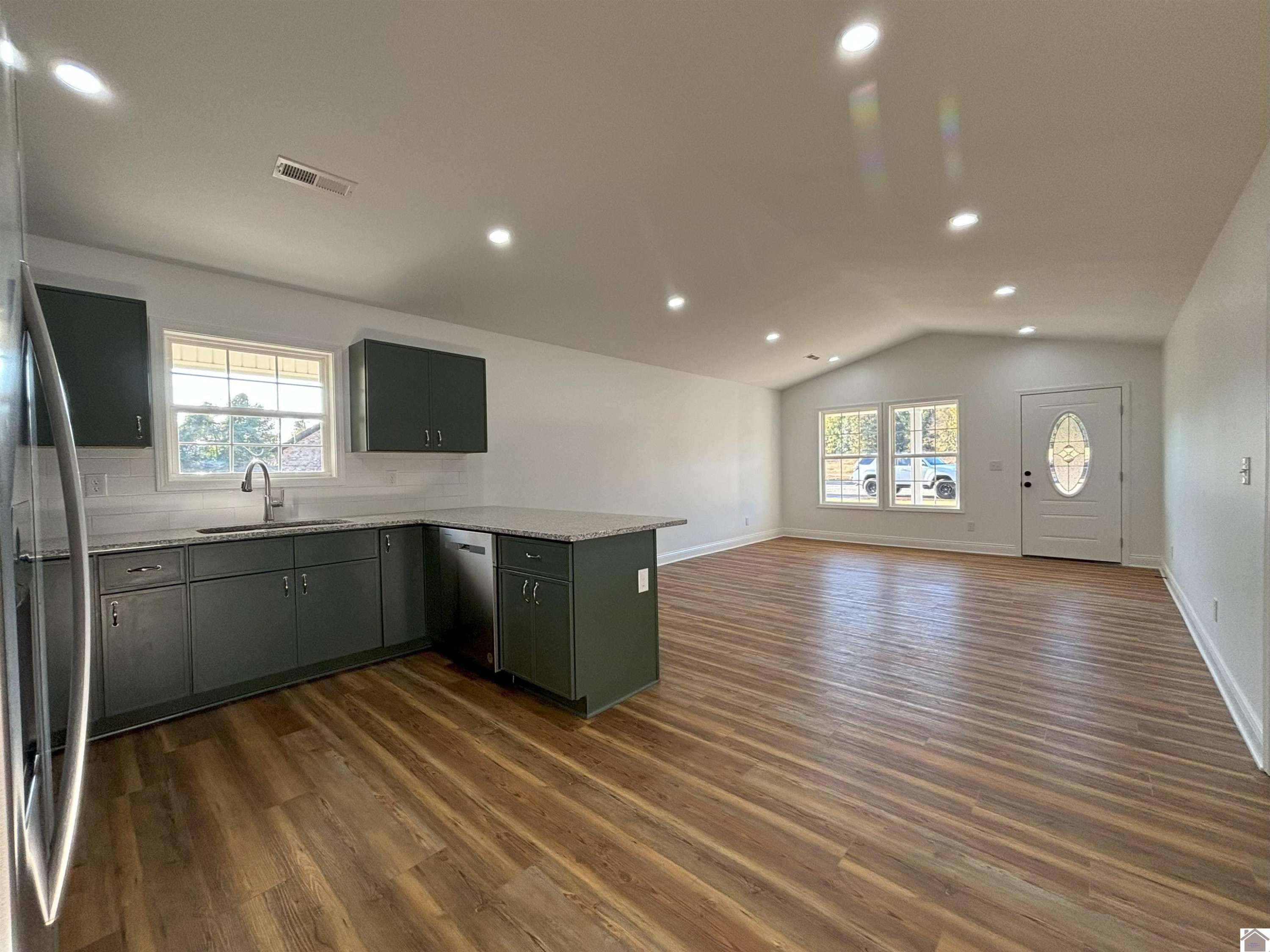 275 Clover