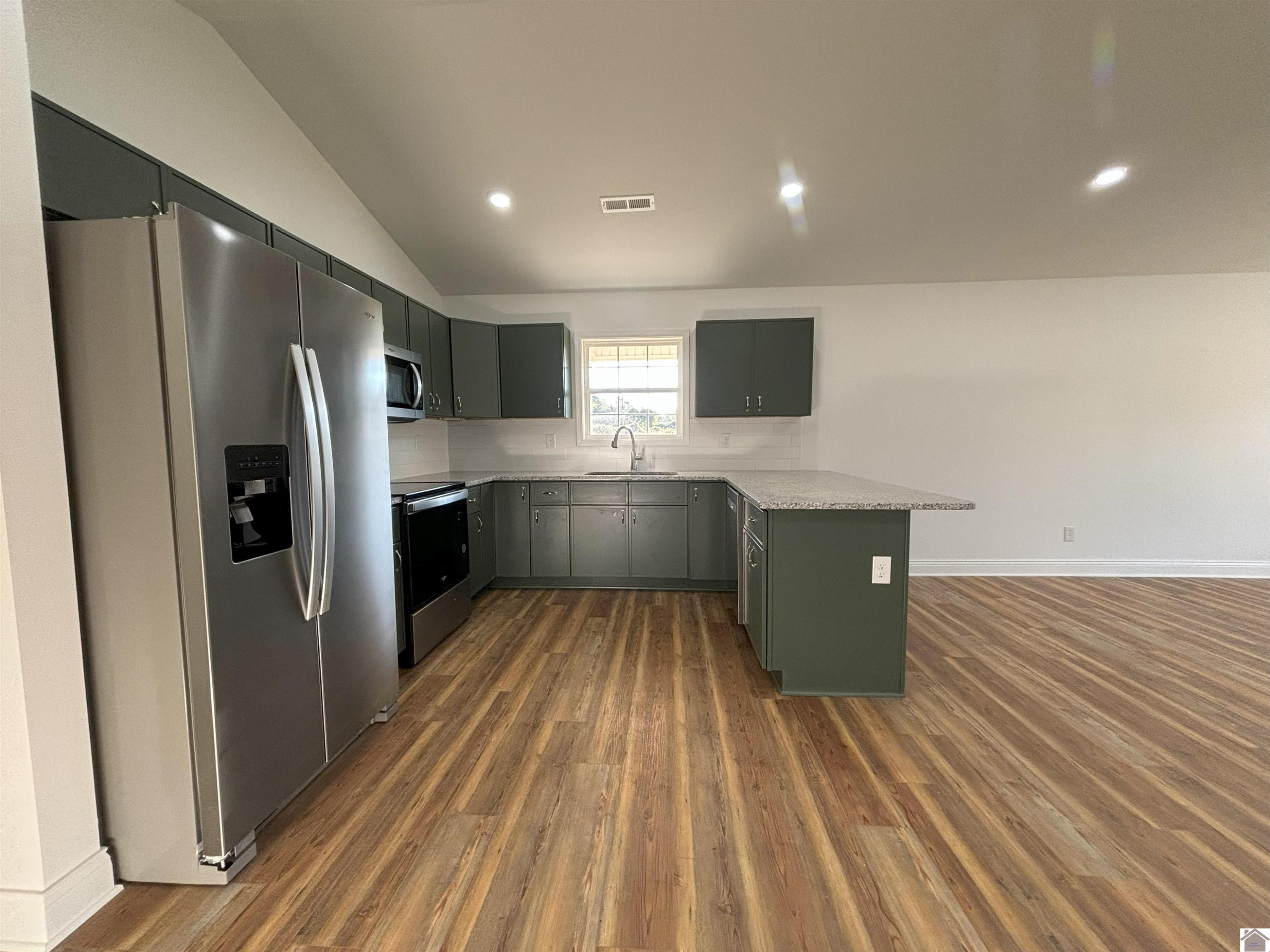 275 Clover