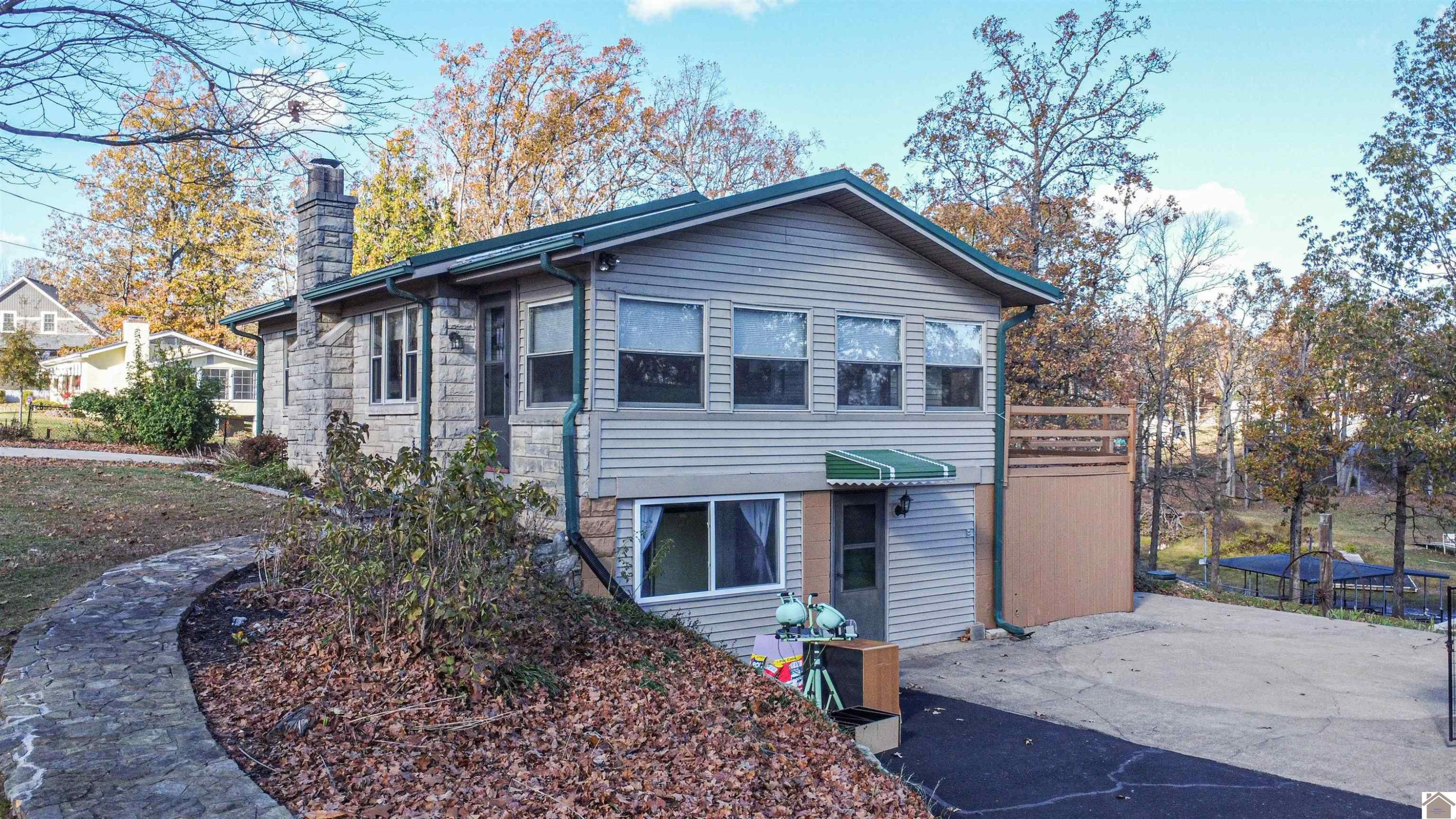 231 Captain Lane
