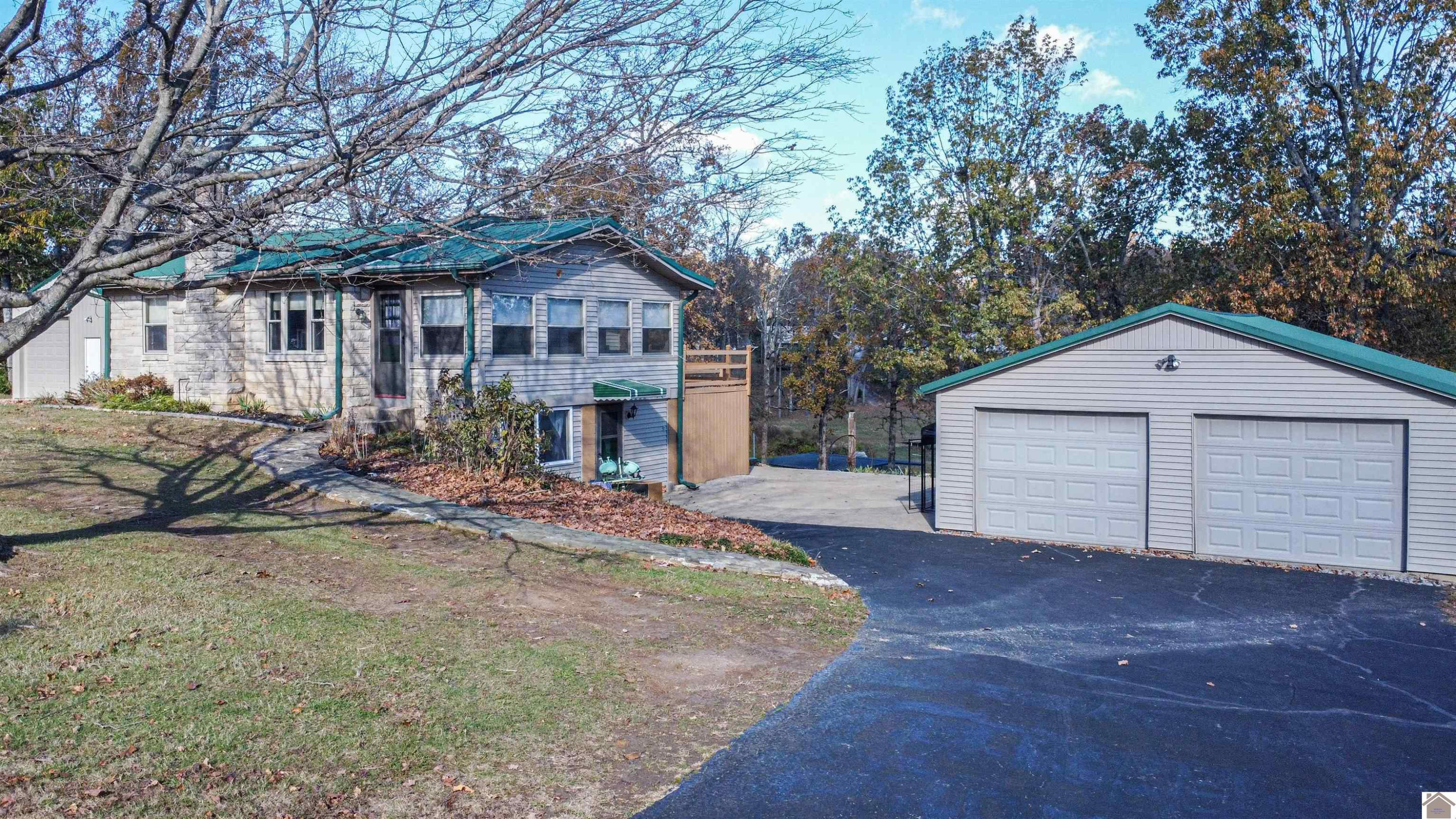 231 Captain Lane
