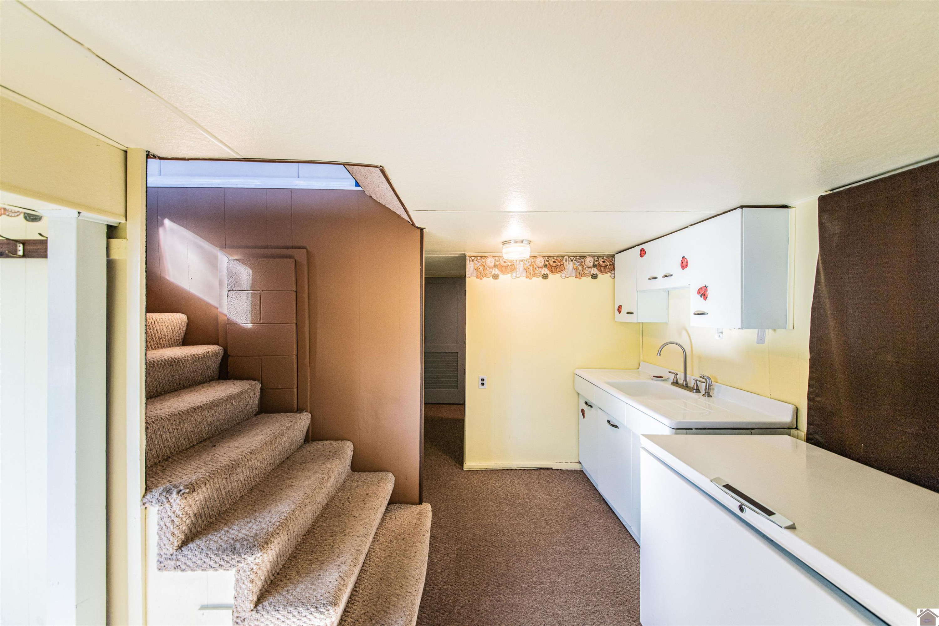231 Captain Lane