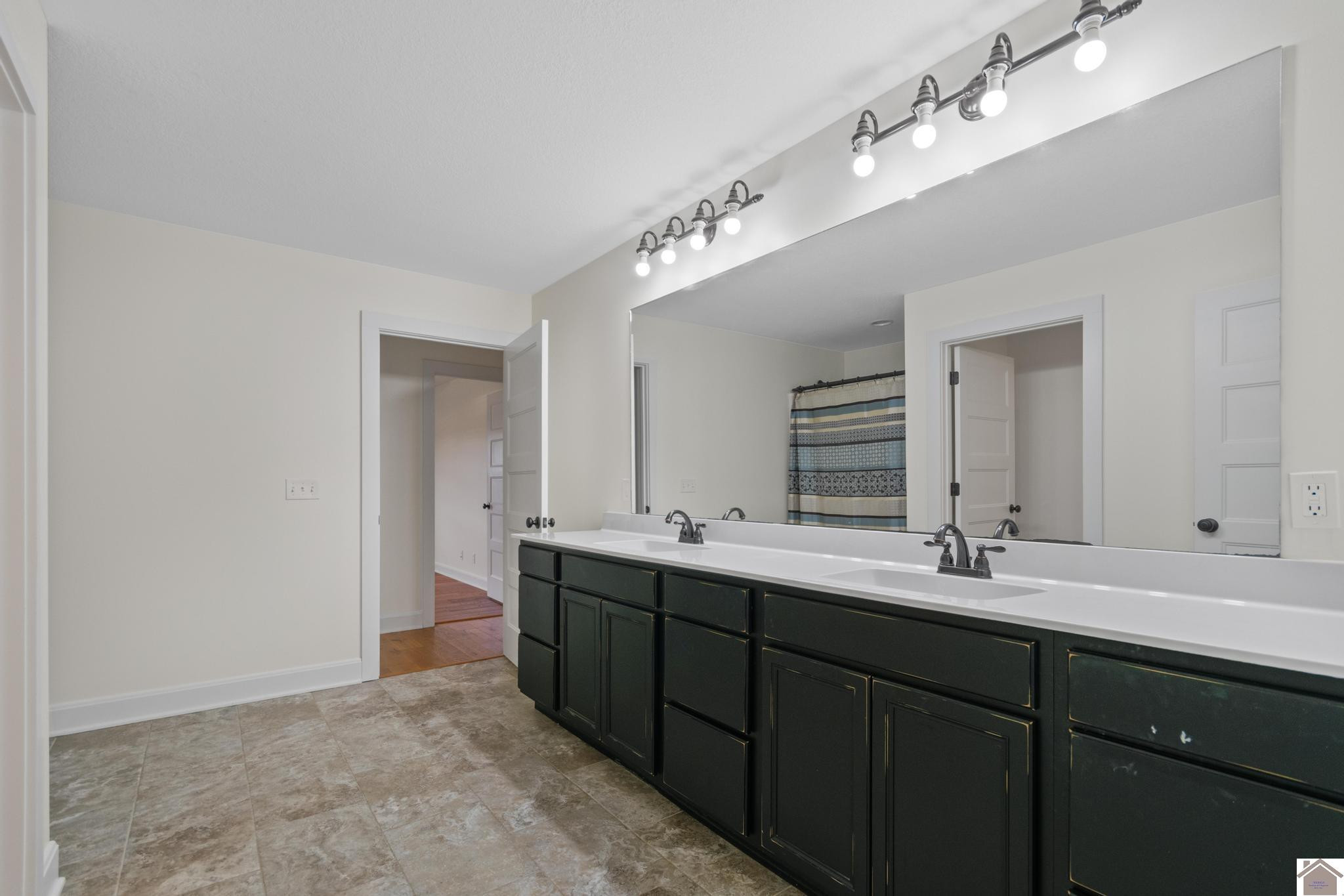 169 Rockwood