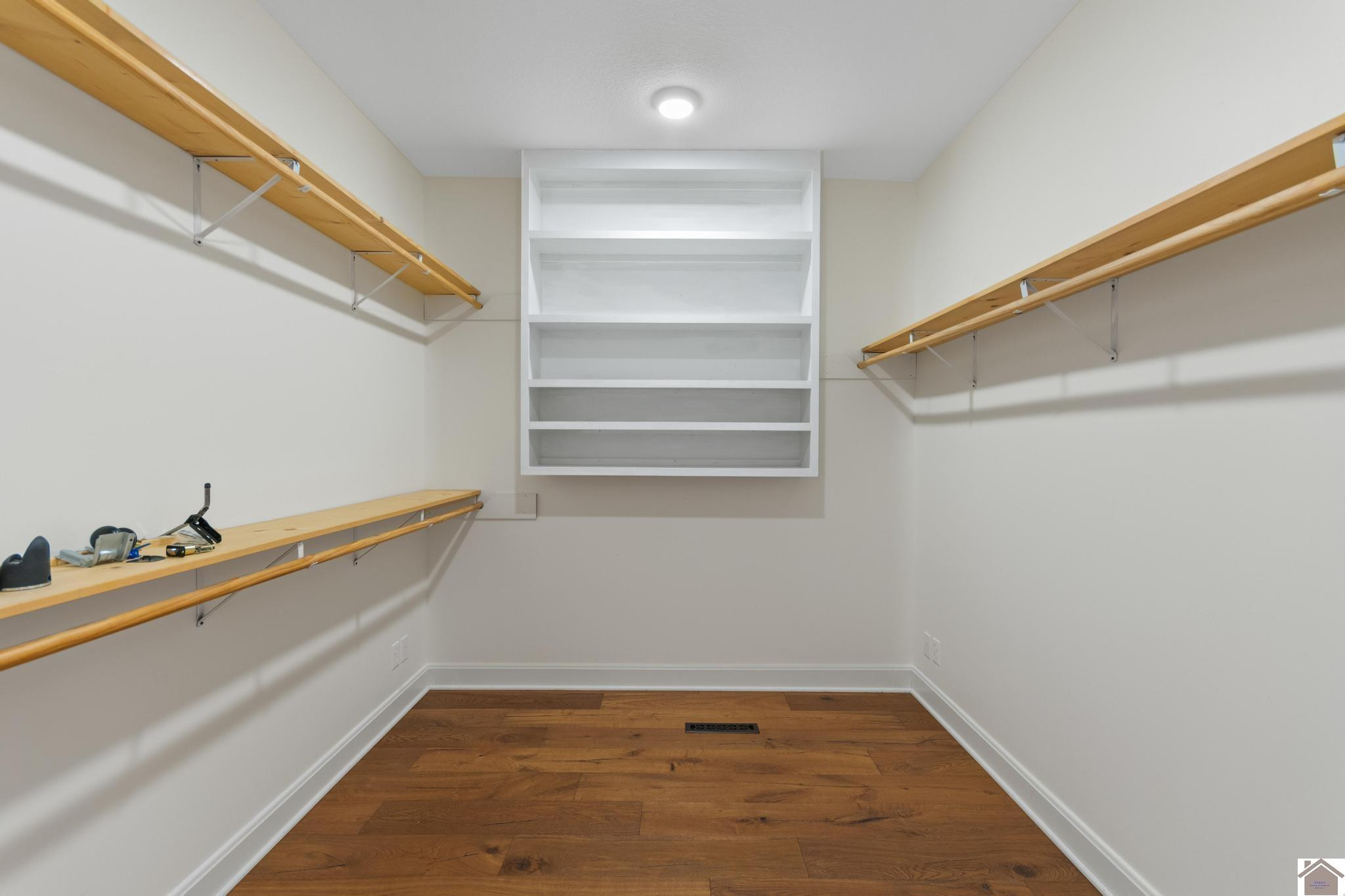 169 Rockwood