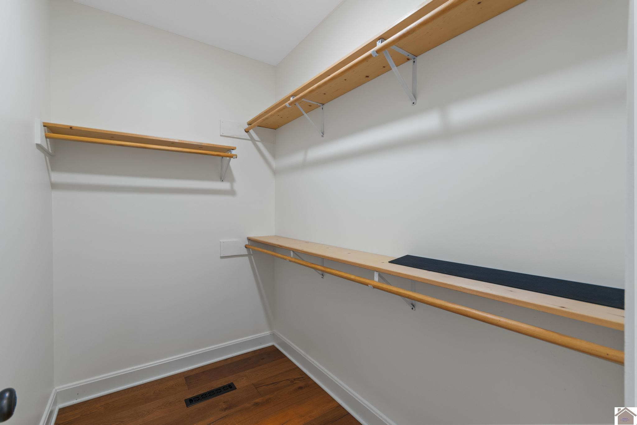 169 Rockwood