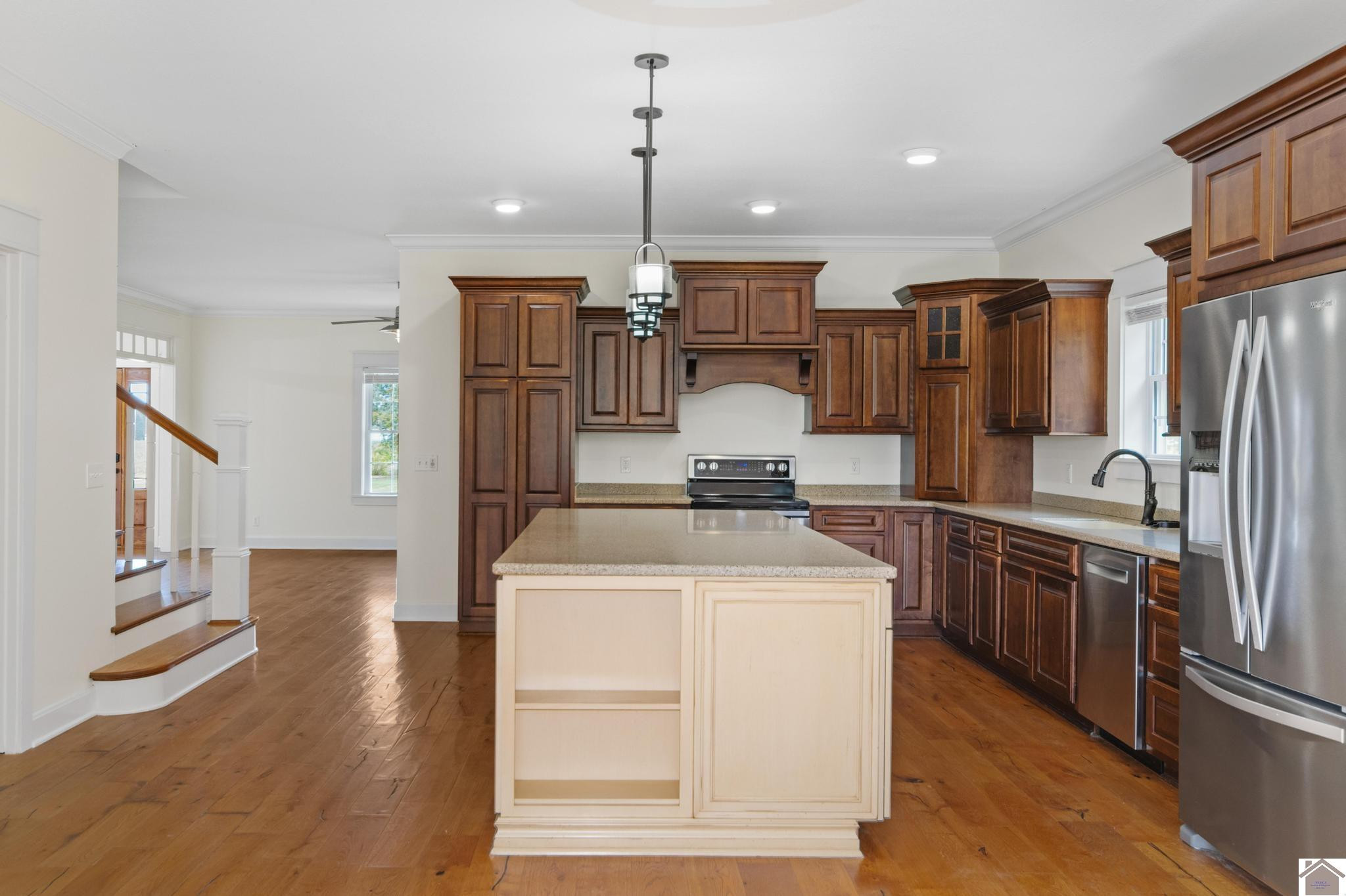 169 Rockwood
