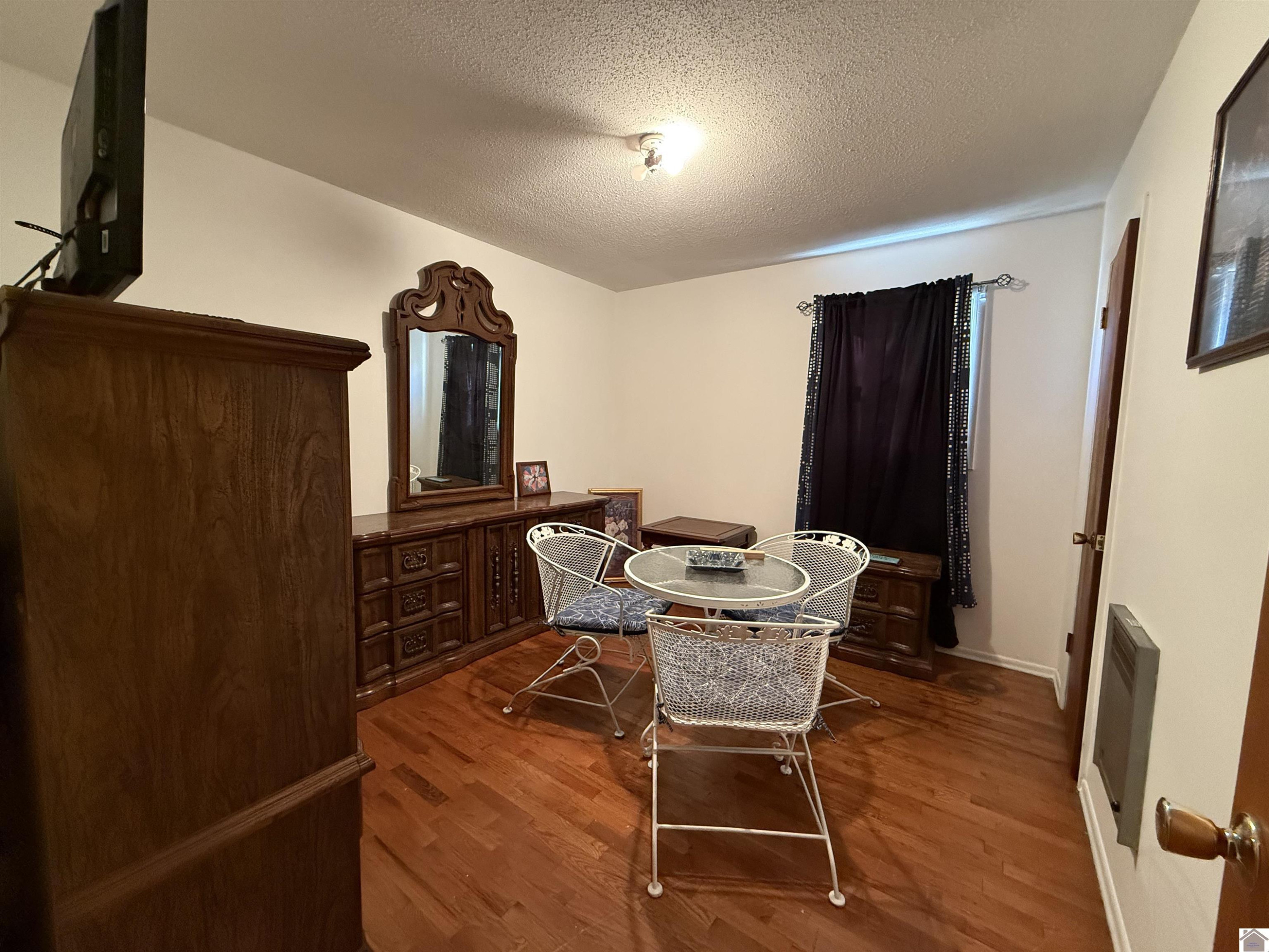 521 N Blair