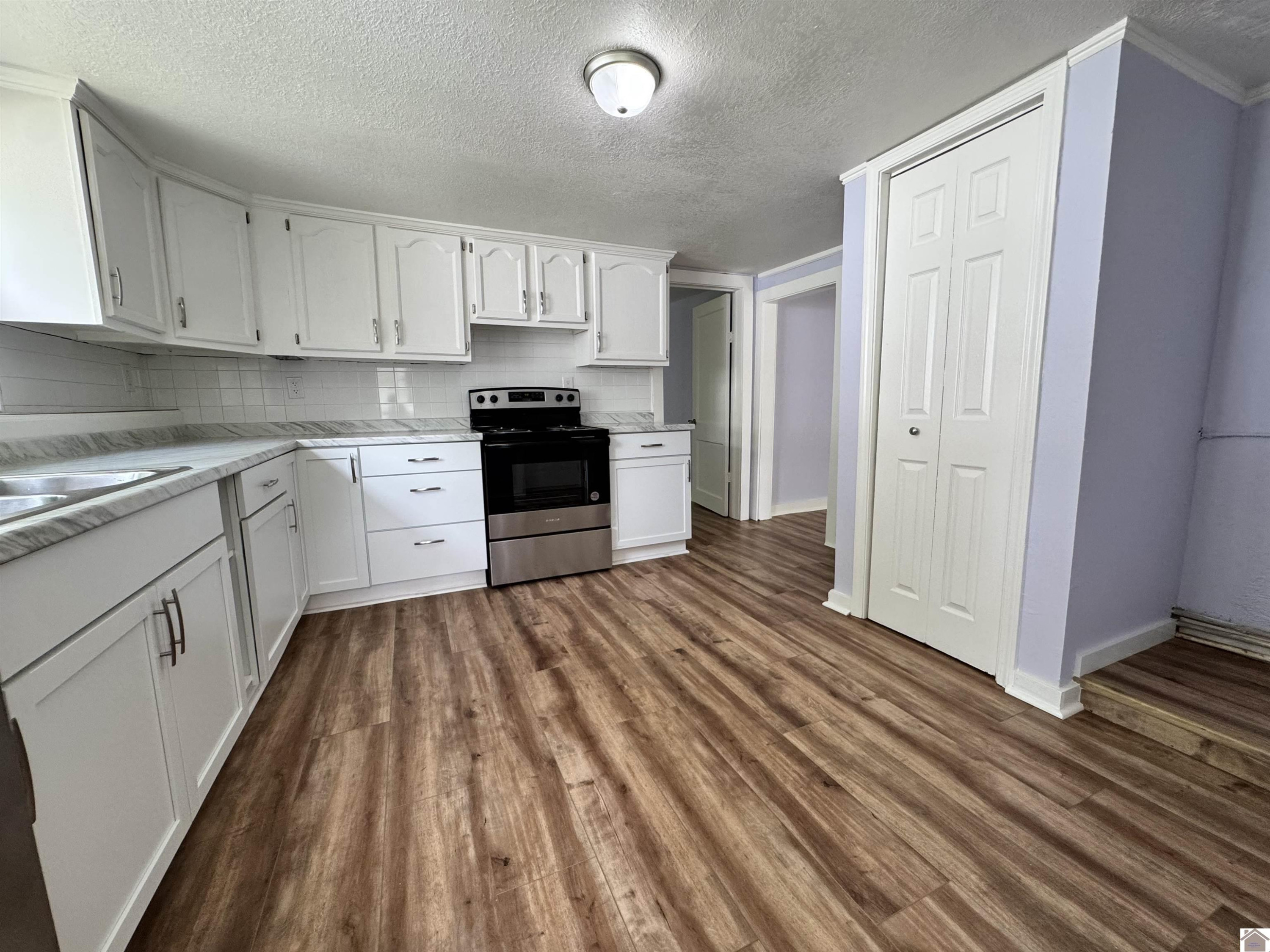 2043 Center Street