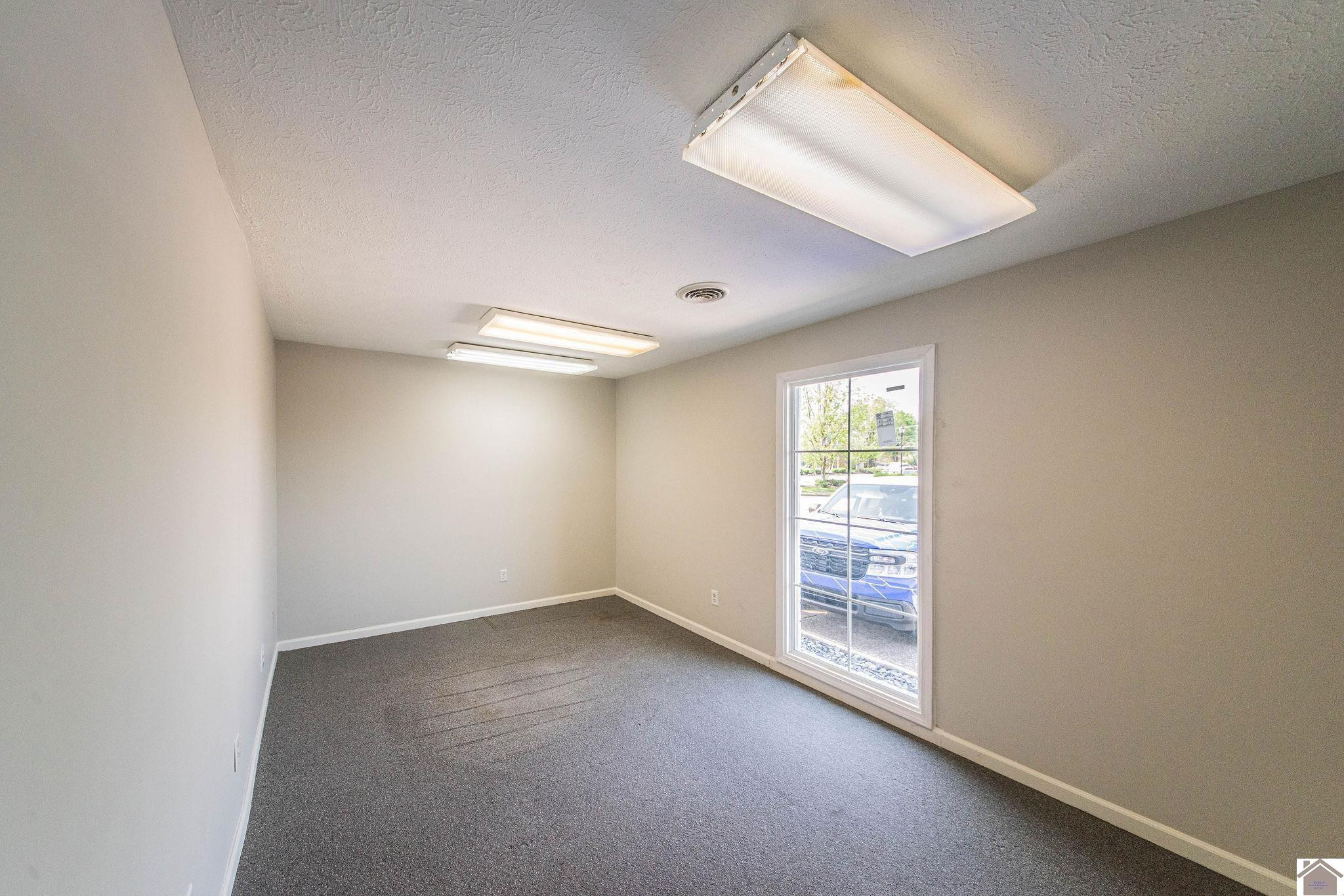 627 N 4th Street