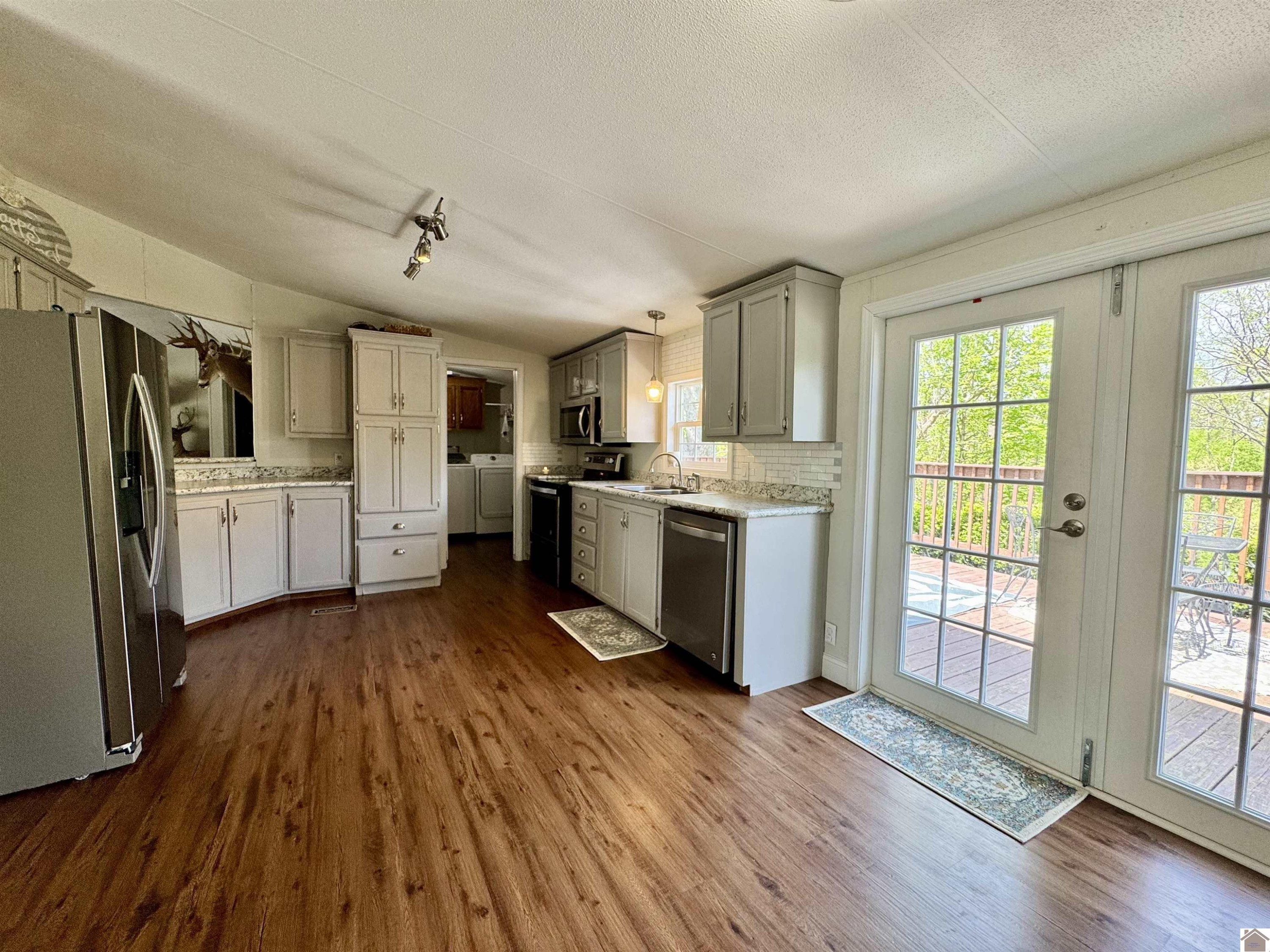 1370 Minerva Limp Road