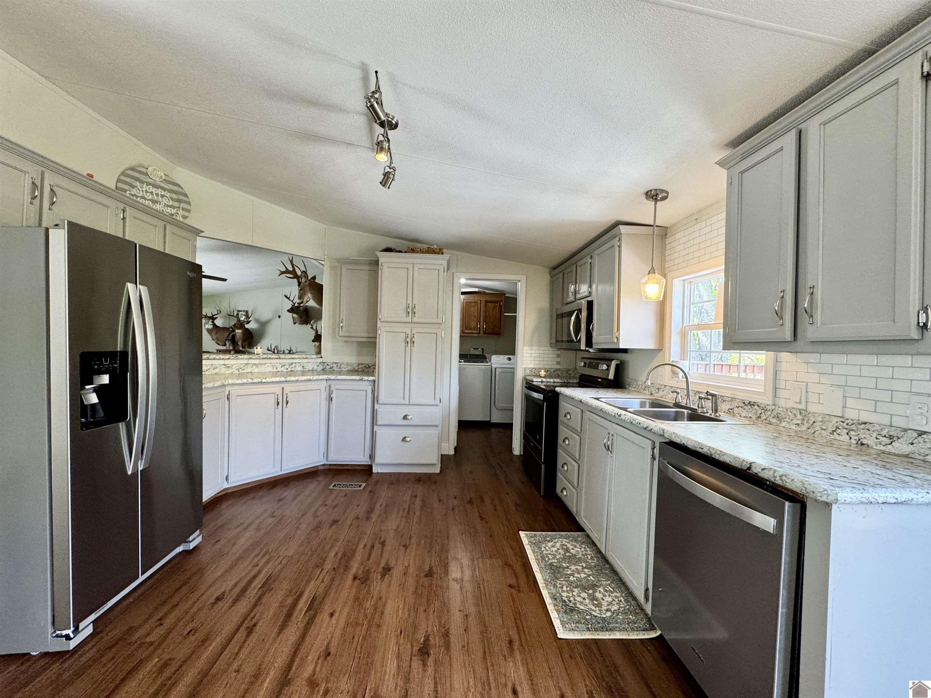 1370 Minerva Limp Road