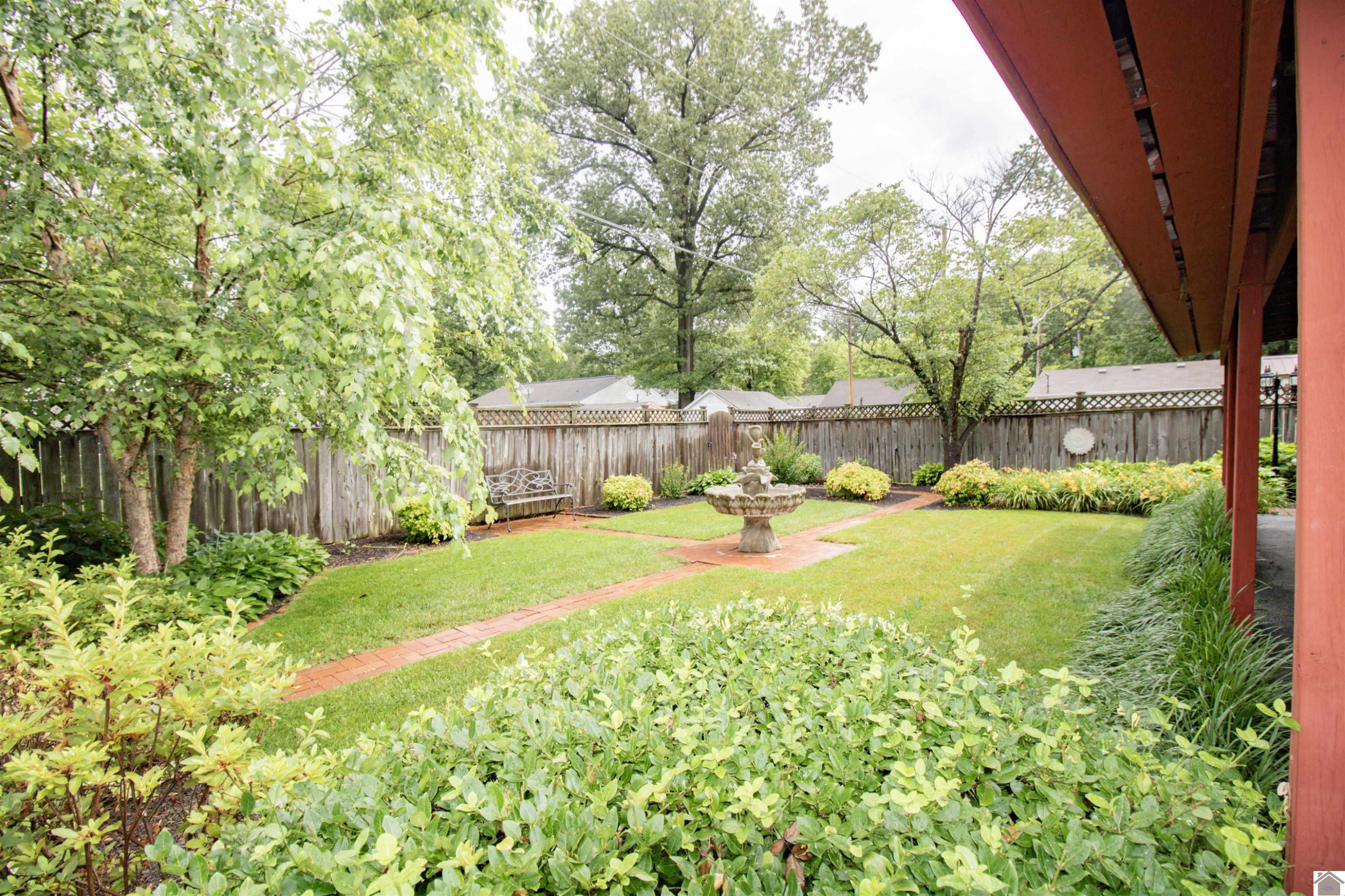 2567 Clay Street