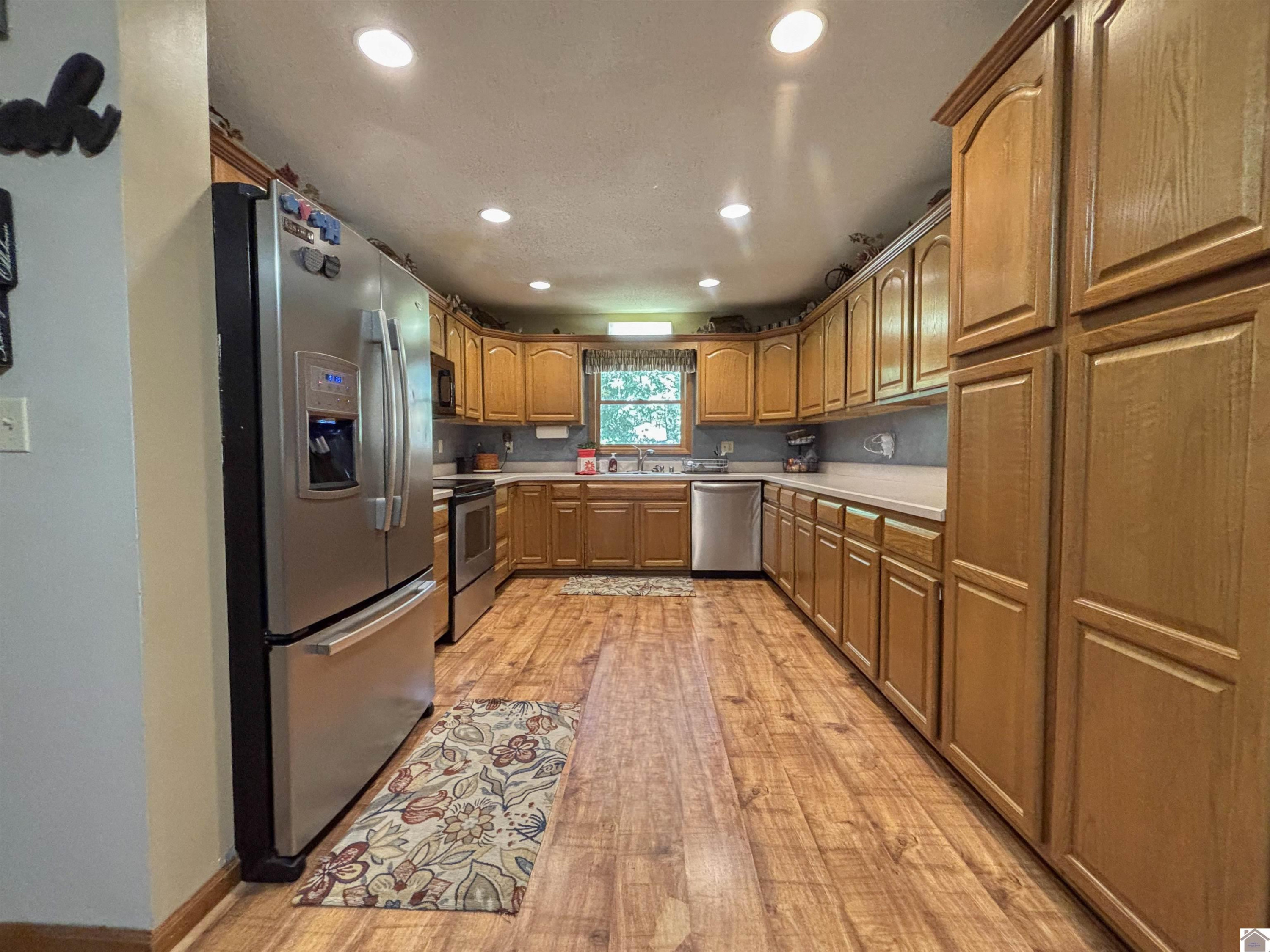 925 Wayside Drive