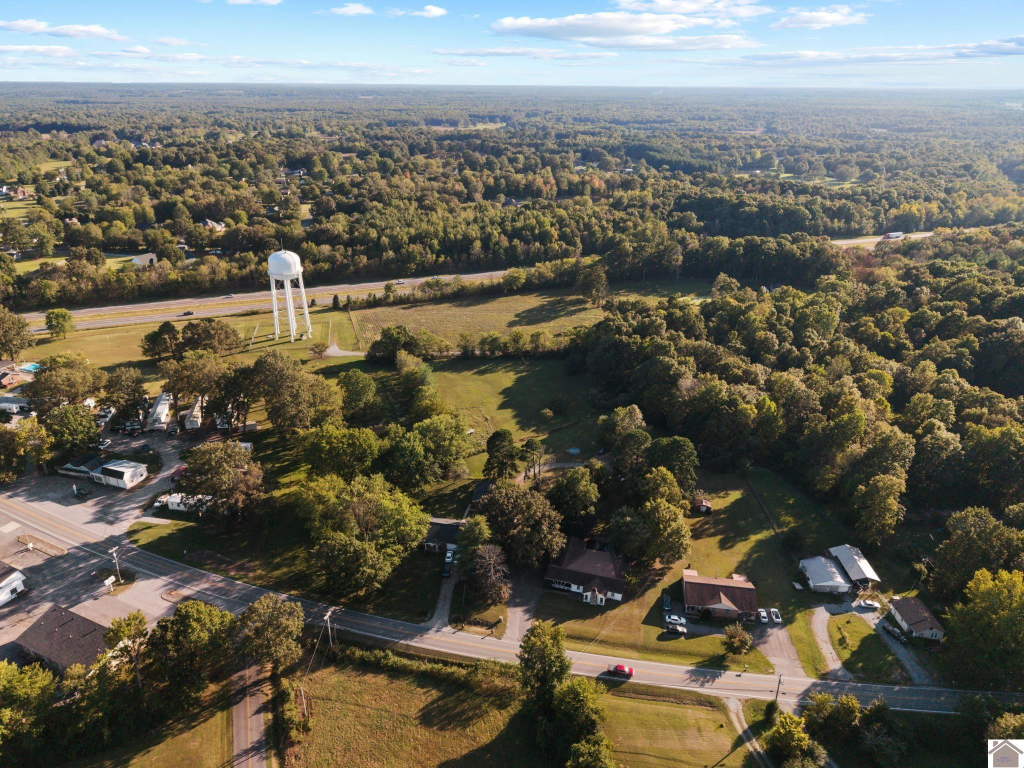 6633 Benton Road