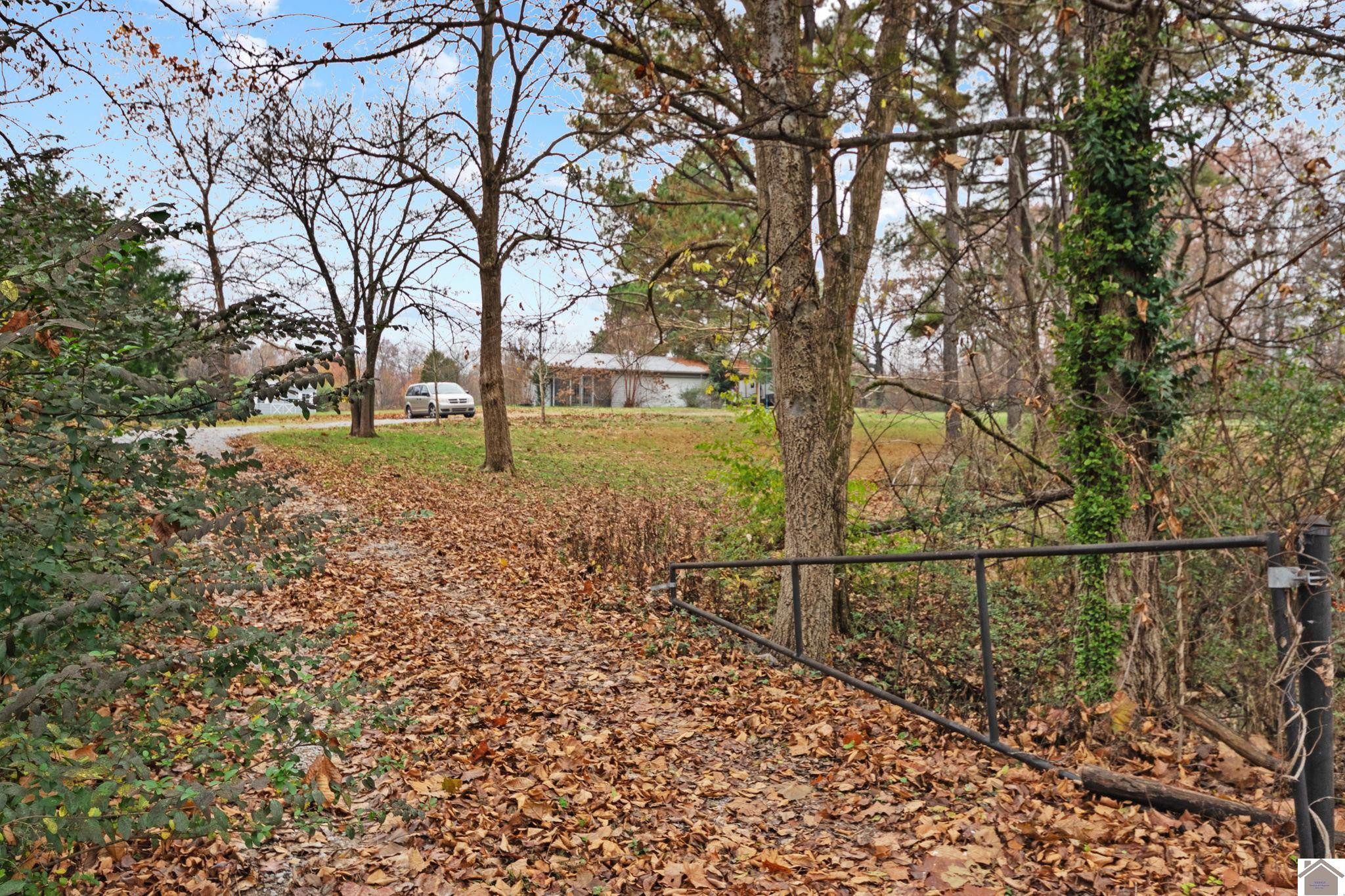 8475 Old Mayfield Road