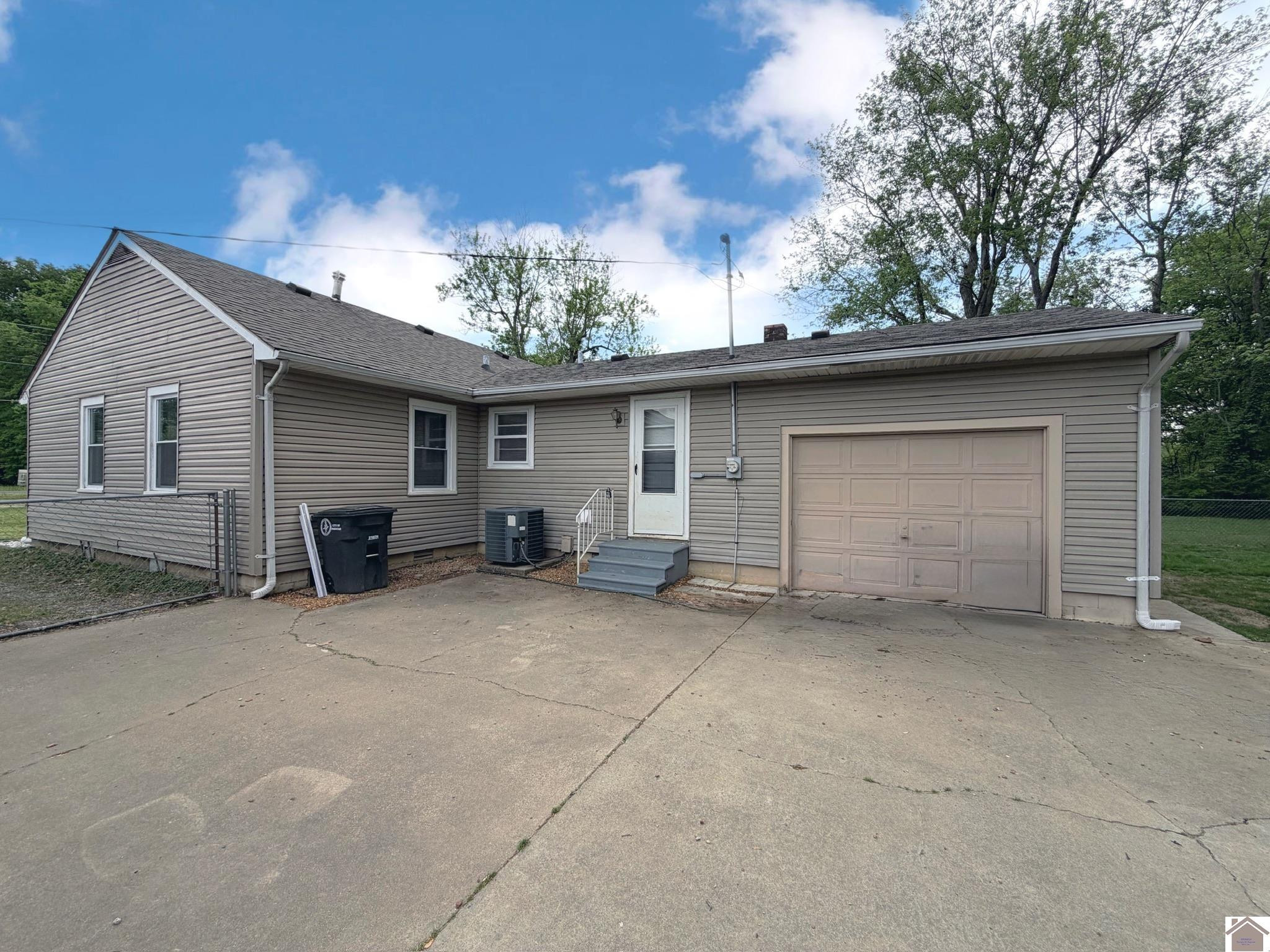 2905 Old Mayfield Road