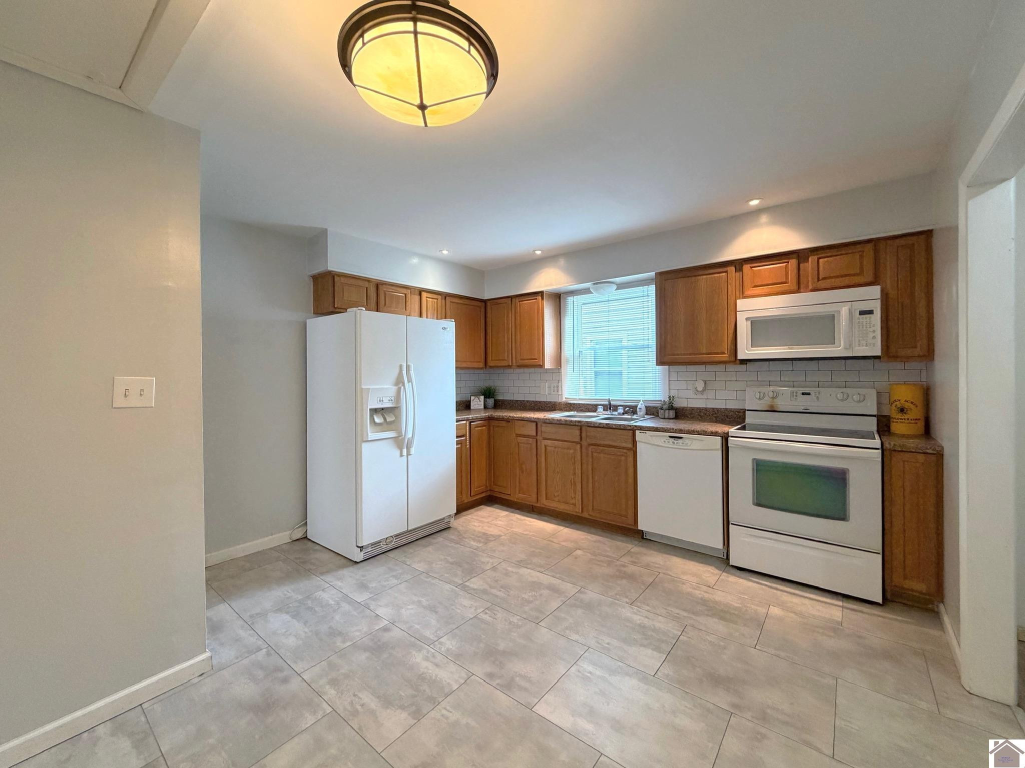 2905 Old Mayfield Road