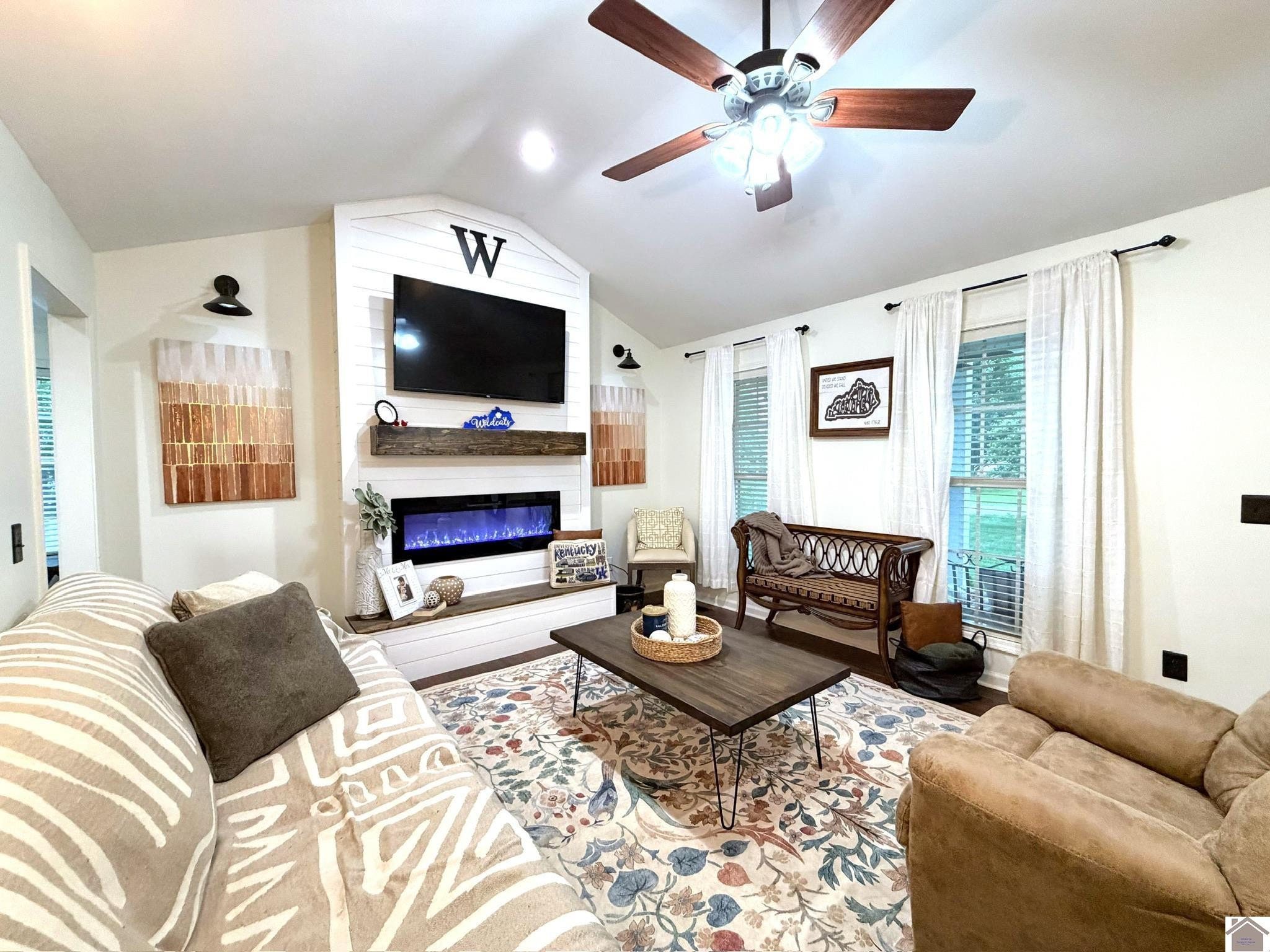 2100 Carol Drive