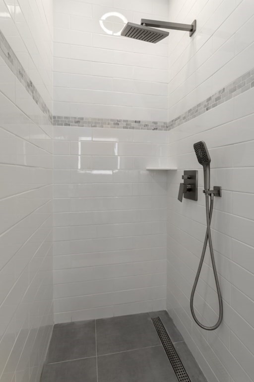 18 Woodbine St # 2