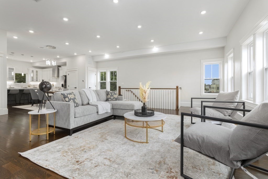 18 Woodbine St # 2