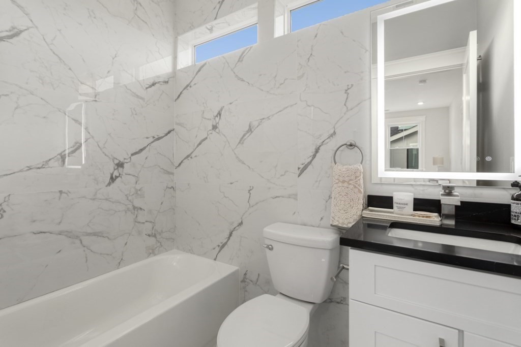 18 Woodbine St # 2