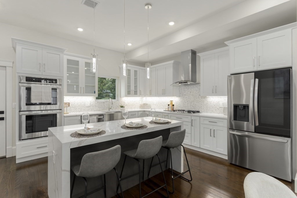 18 Woodbine St # 2