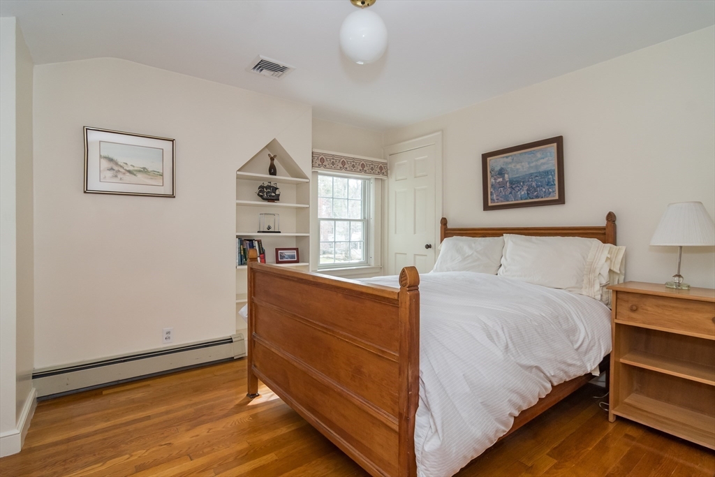 77 Parker Rd