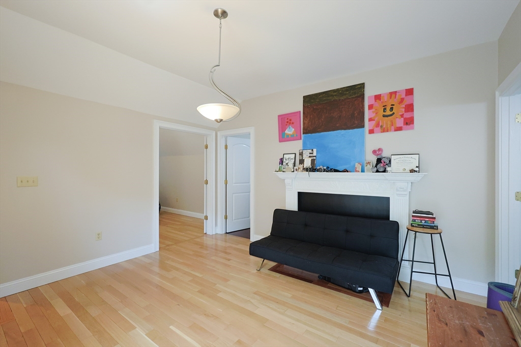 41 Webber St # 2