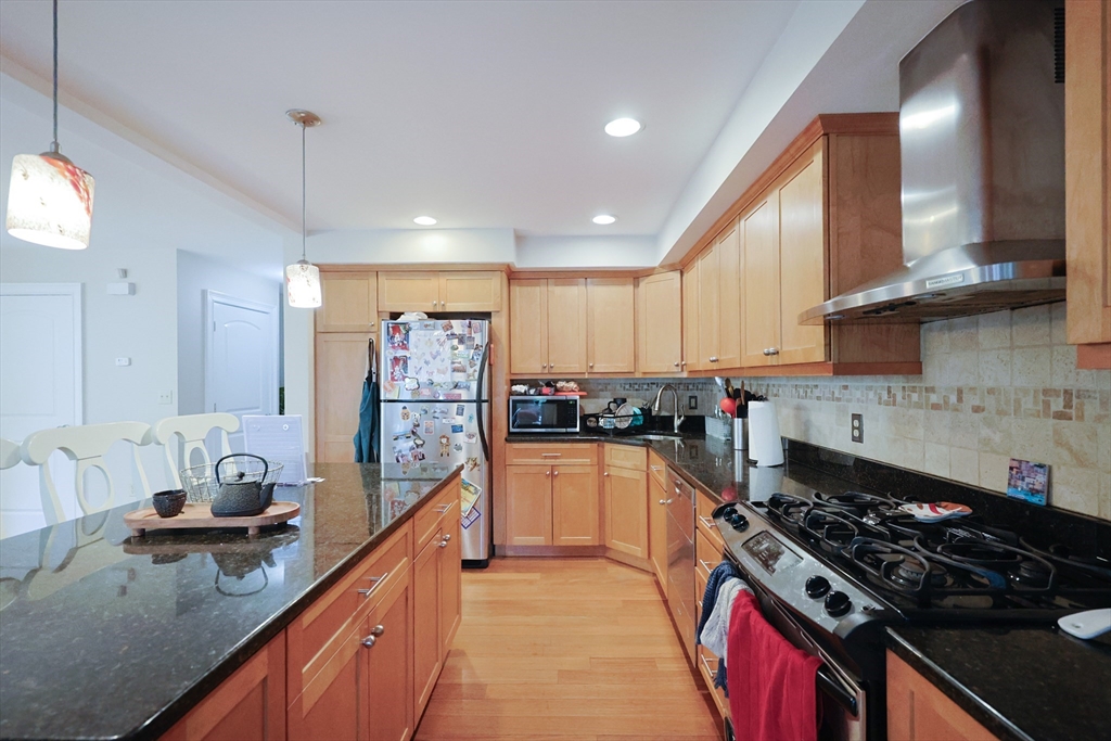 41 Webber St # 2