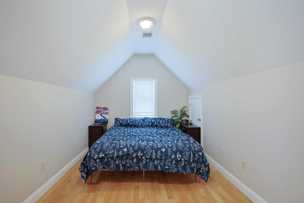 41 Webber St # 2