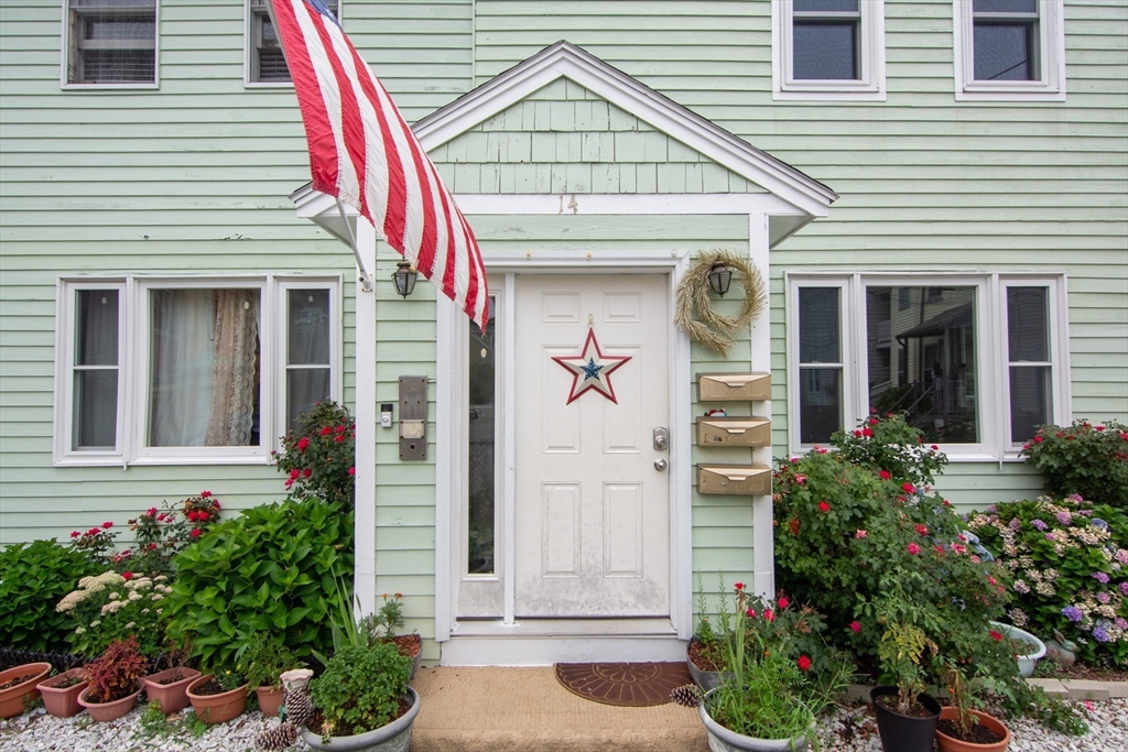 14 Holm Ct # 2