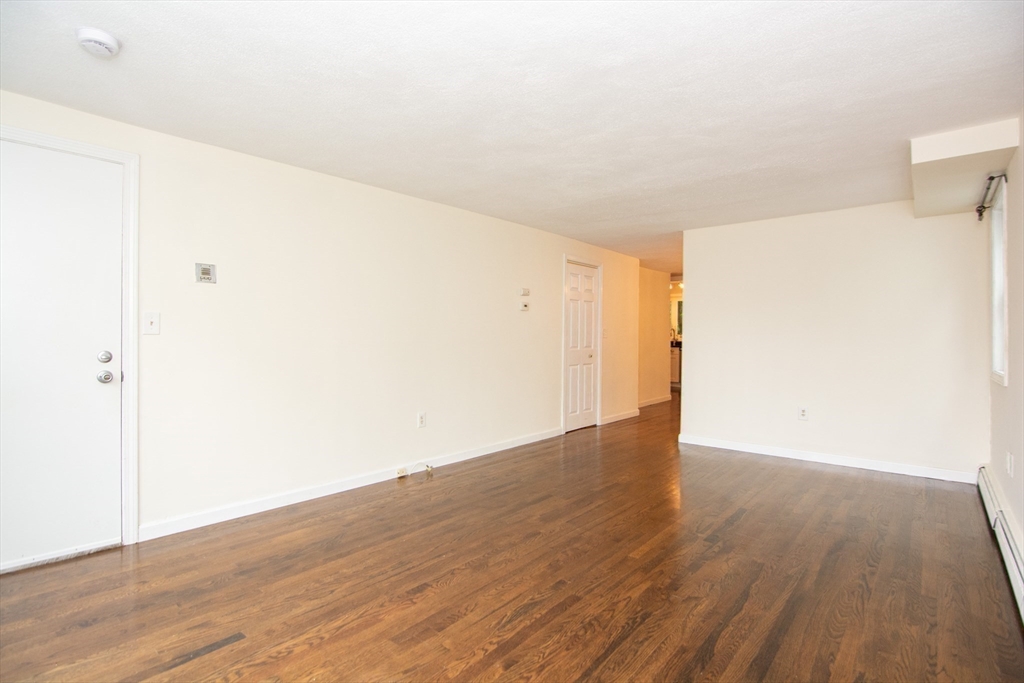 14 Holm Ct # 2