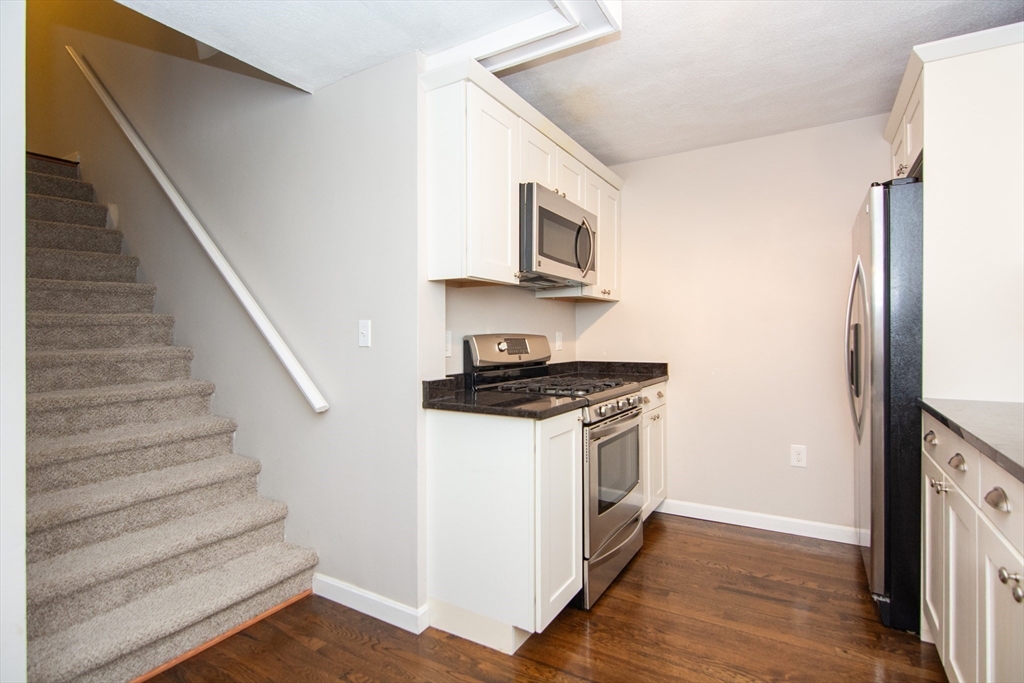14 Holm Ct # 2