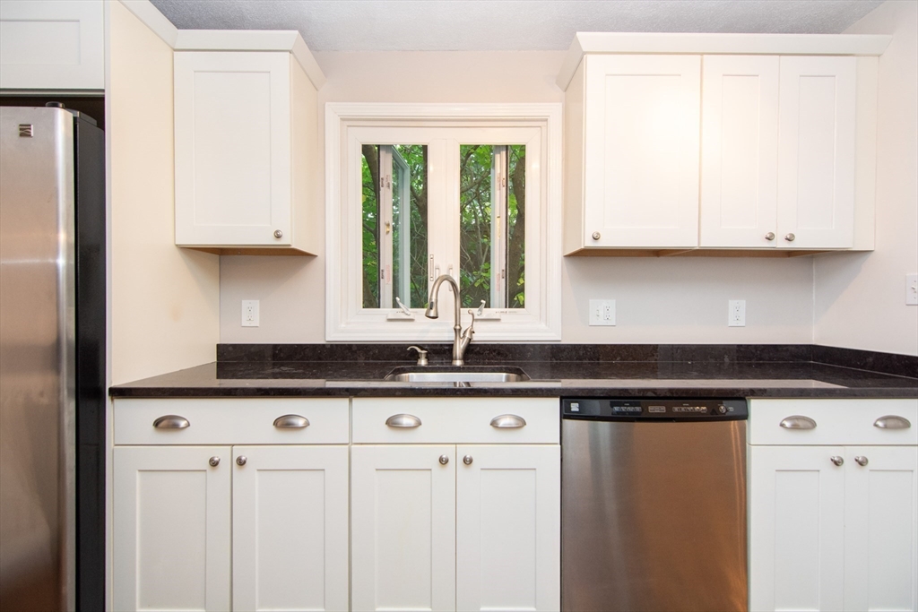 14 Holm Ct # 2