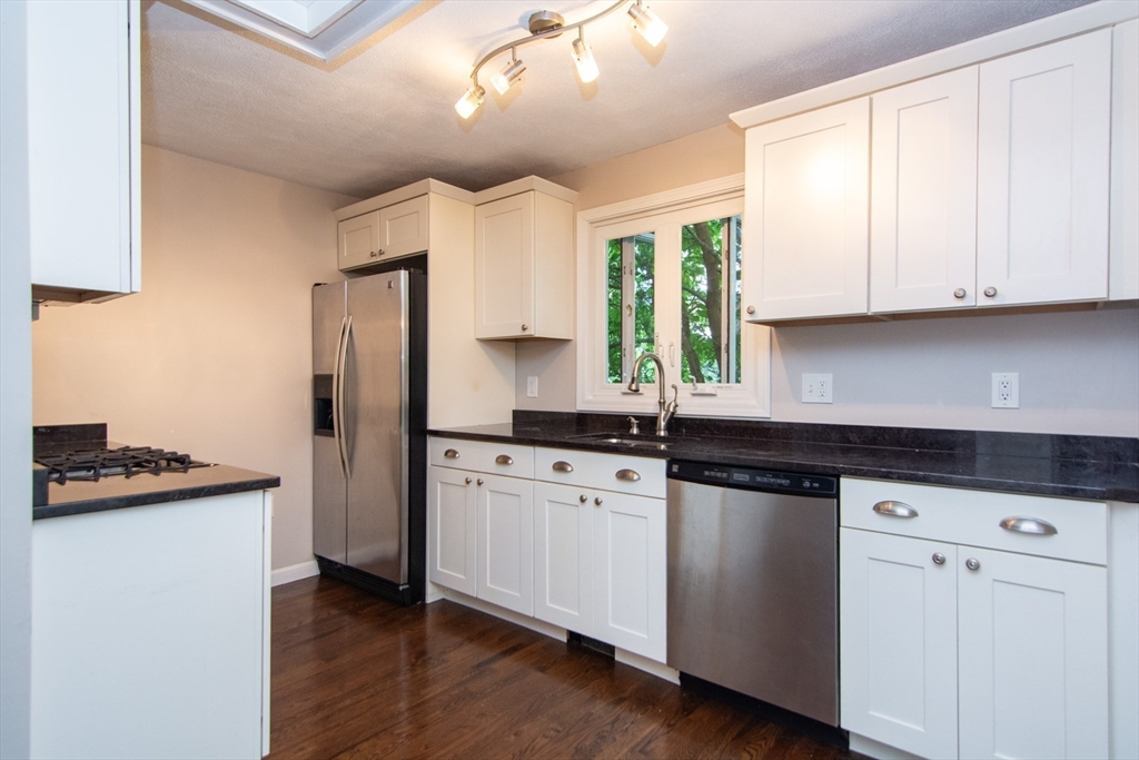 14 Holm Ct # 2