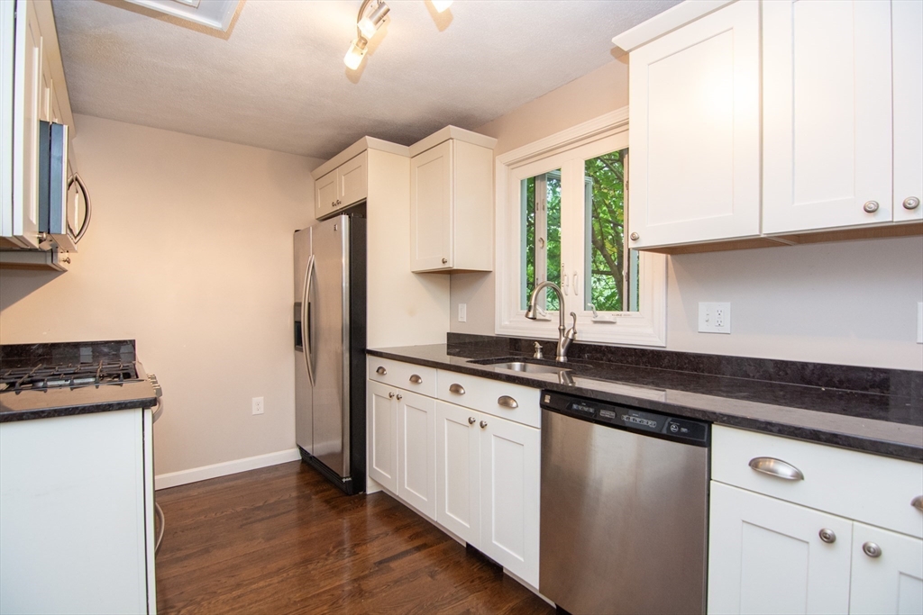14 Holm Ct # 2