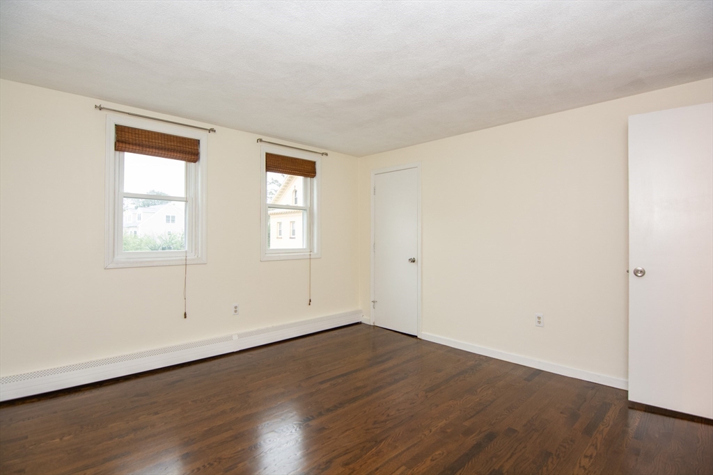 14 Holm Ct # 2