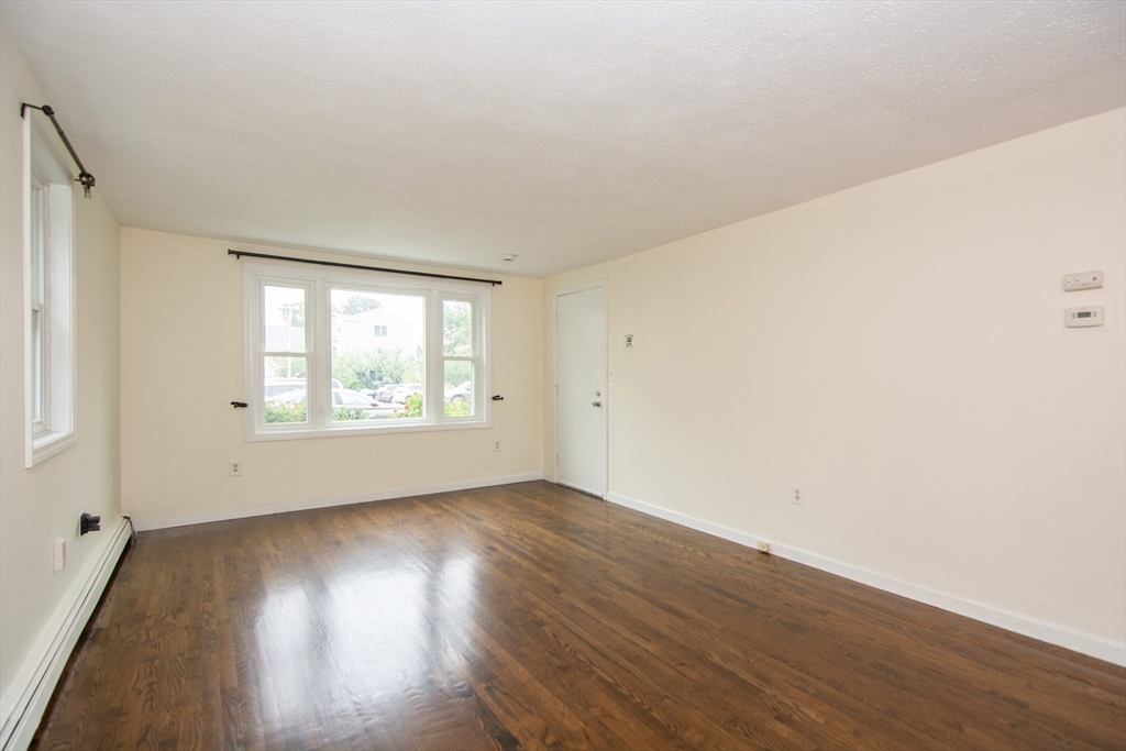 14 Holm Ct # 2