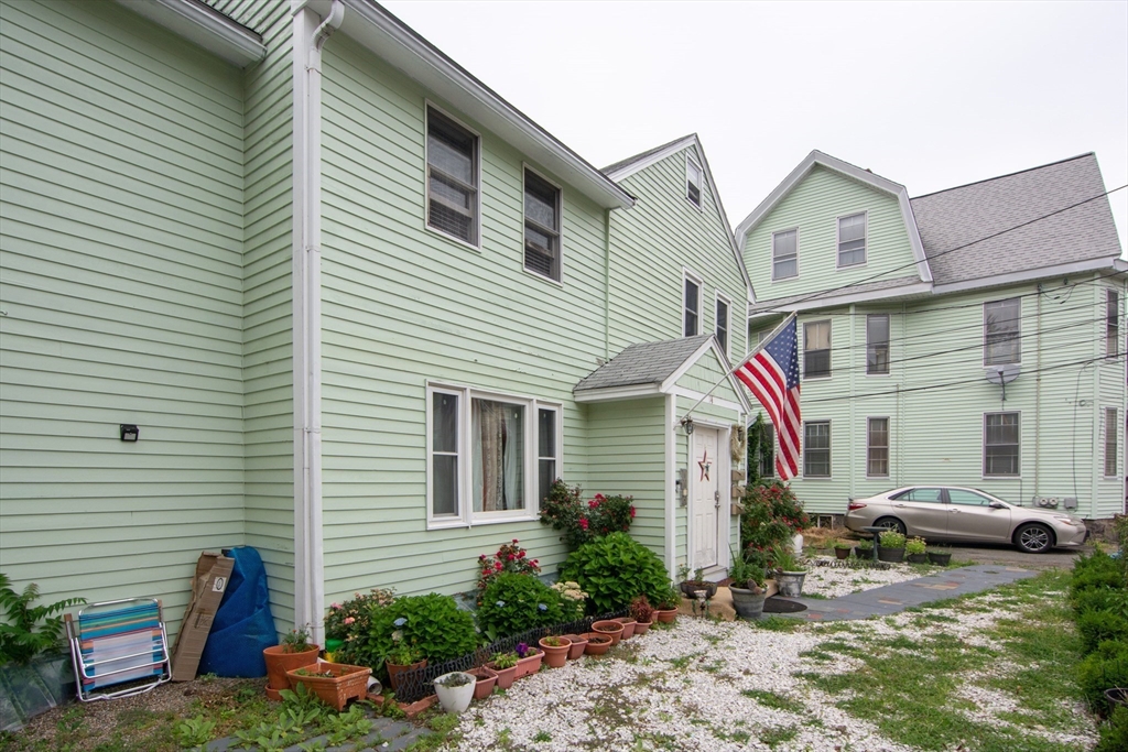 14 Holm Ct # 2