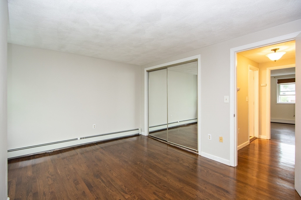 14 Holm Ct # 2