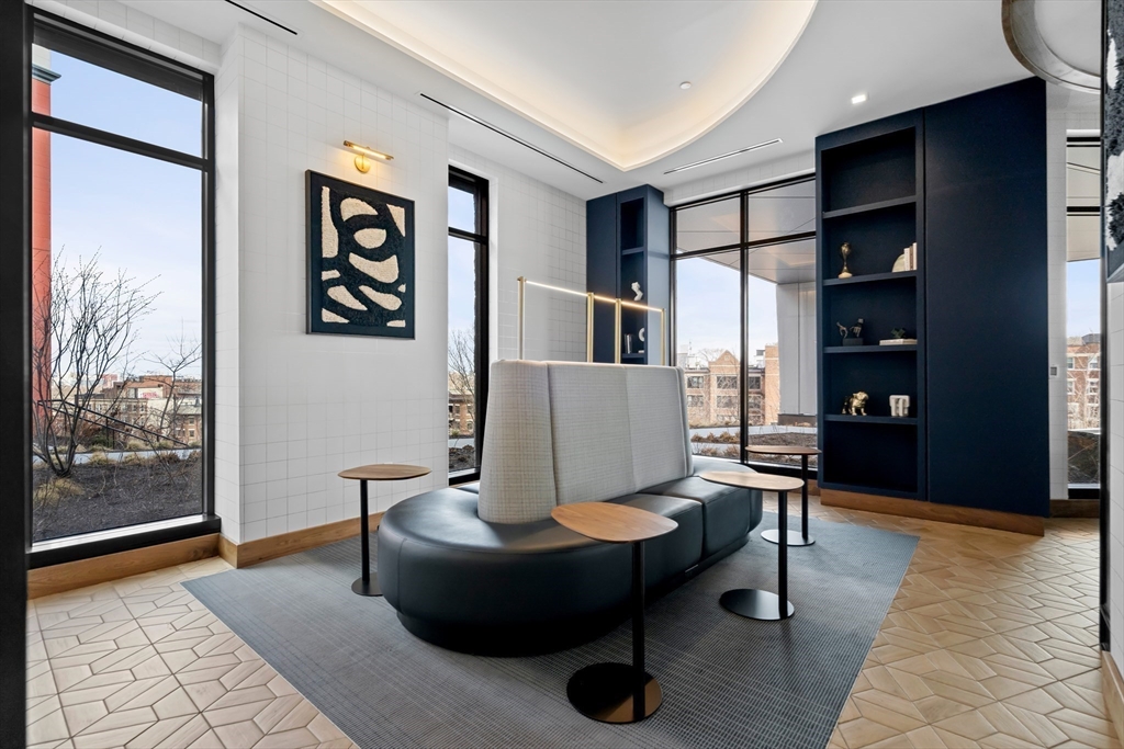 1515 Commonwealth Ave # 615